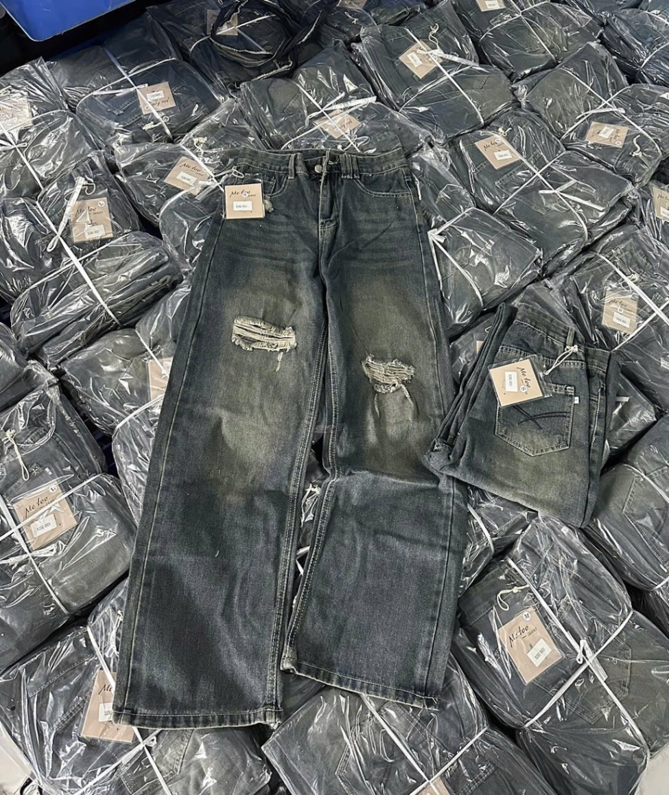 QNU505 - QUẦN JEANS SUÔNG XANH MÀI RÁCH me too