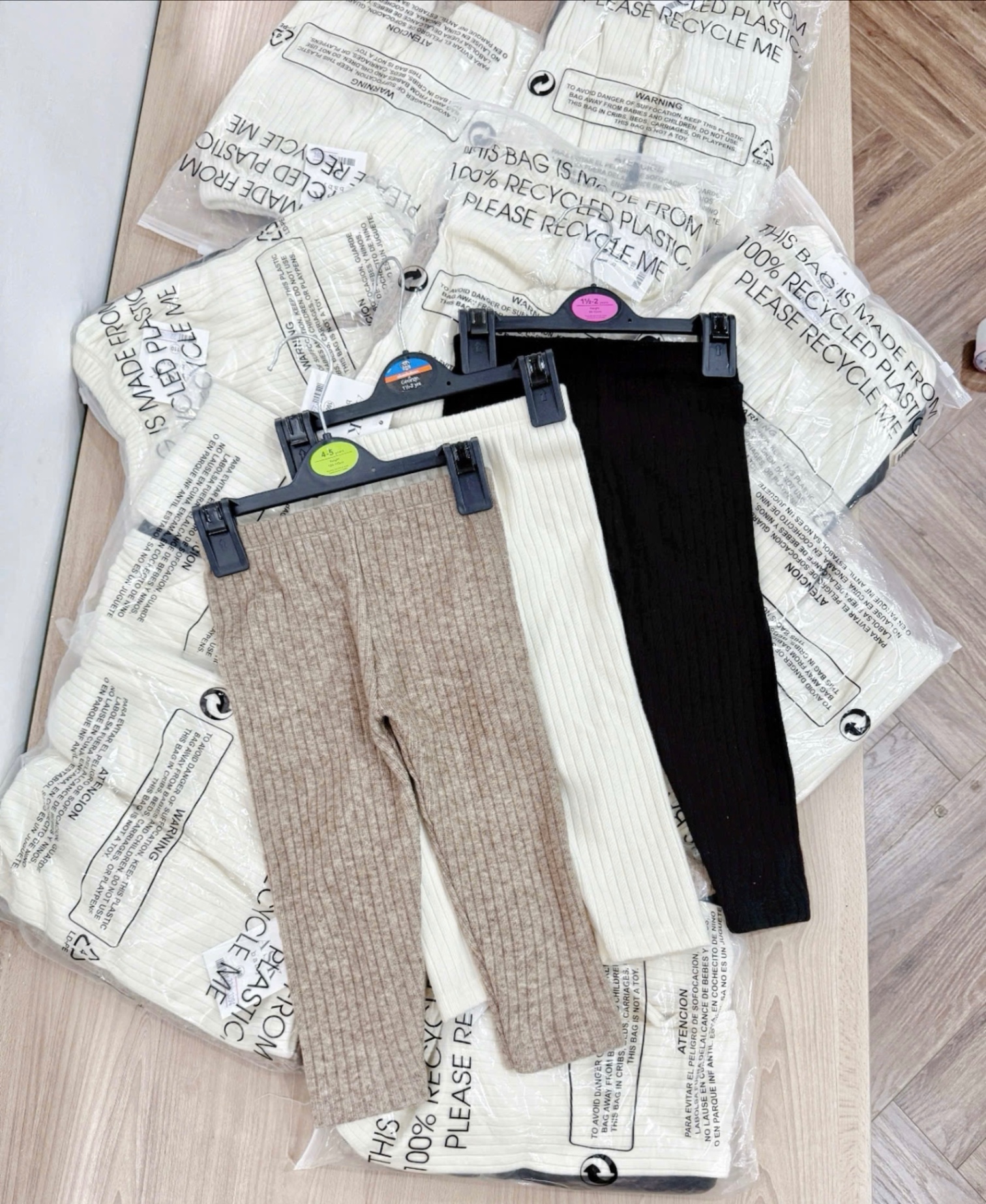 QB238 - SET 3 QUẦN LEGGING TĂM ĐŨA đen be nâu TÚI SAU