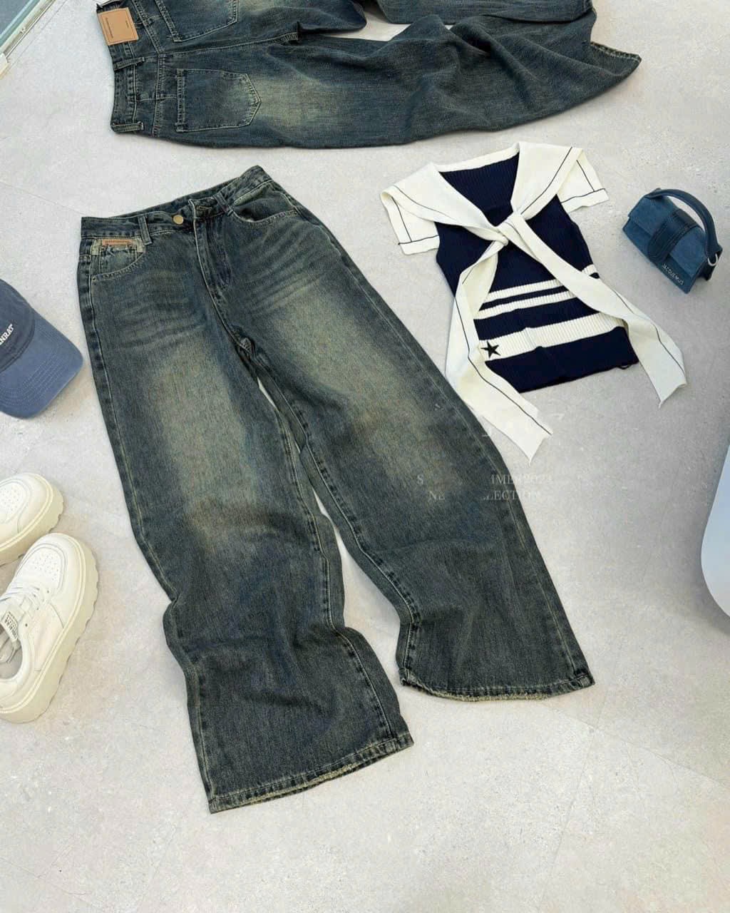 QNU513 - QUẦN JEANS SUÔNG XANH CẠP MÁC DA M3282