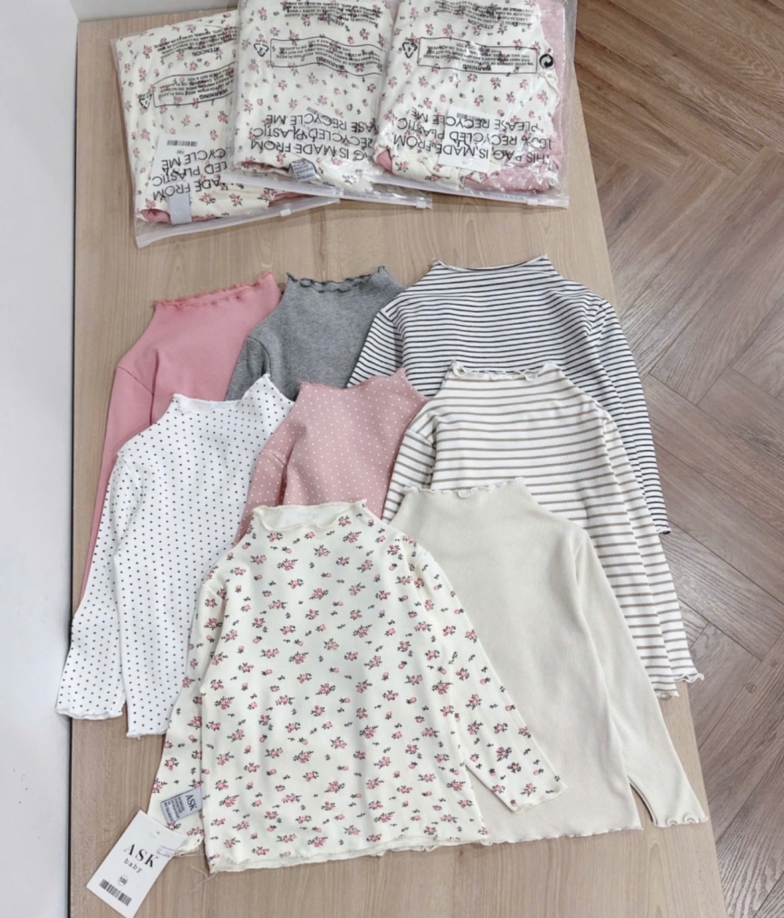 AB598 - SET 4 ÁO BÉ GÁI LEN TĂM VIỀN BÈO HOA