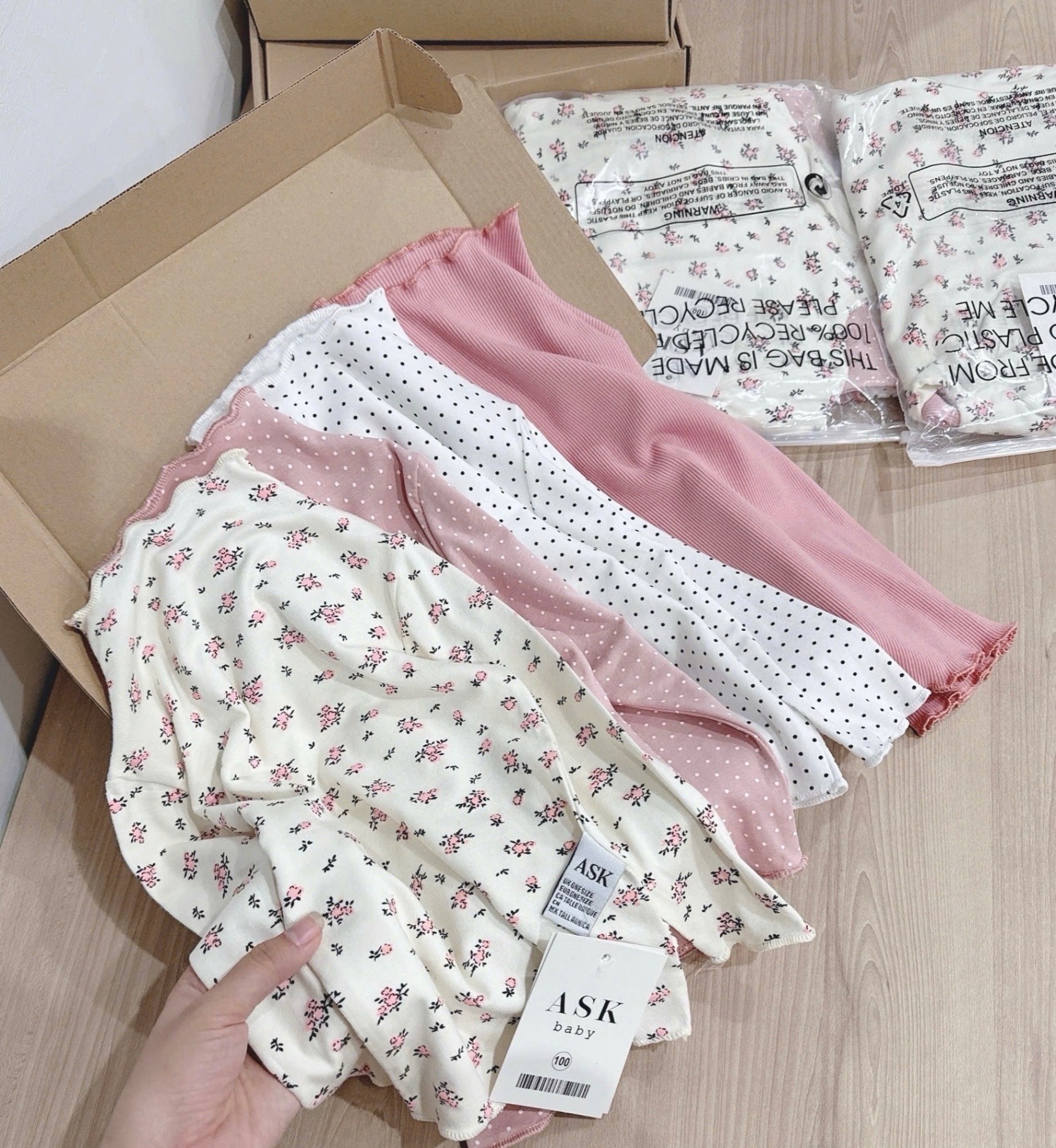 AB598 - SET 4 ÁO BÉ GÁI LEN TĂM VIỀN BÈO HOA