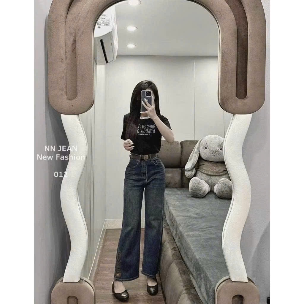 QNU515 - QUẦN JEANS SUÔNG XANH THÊU TÚI MIUMIU