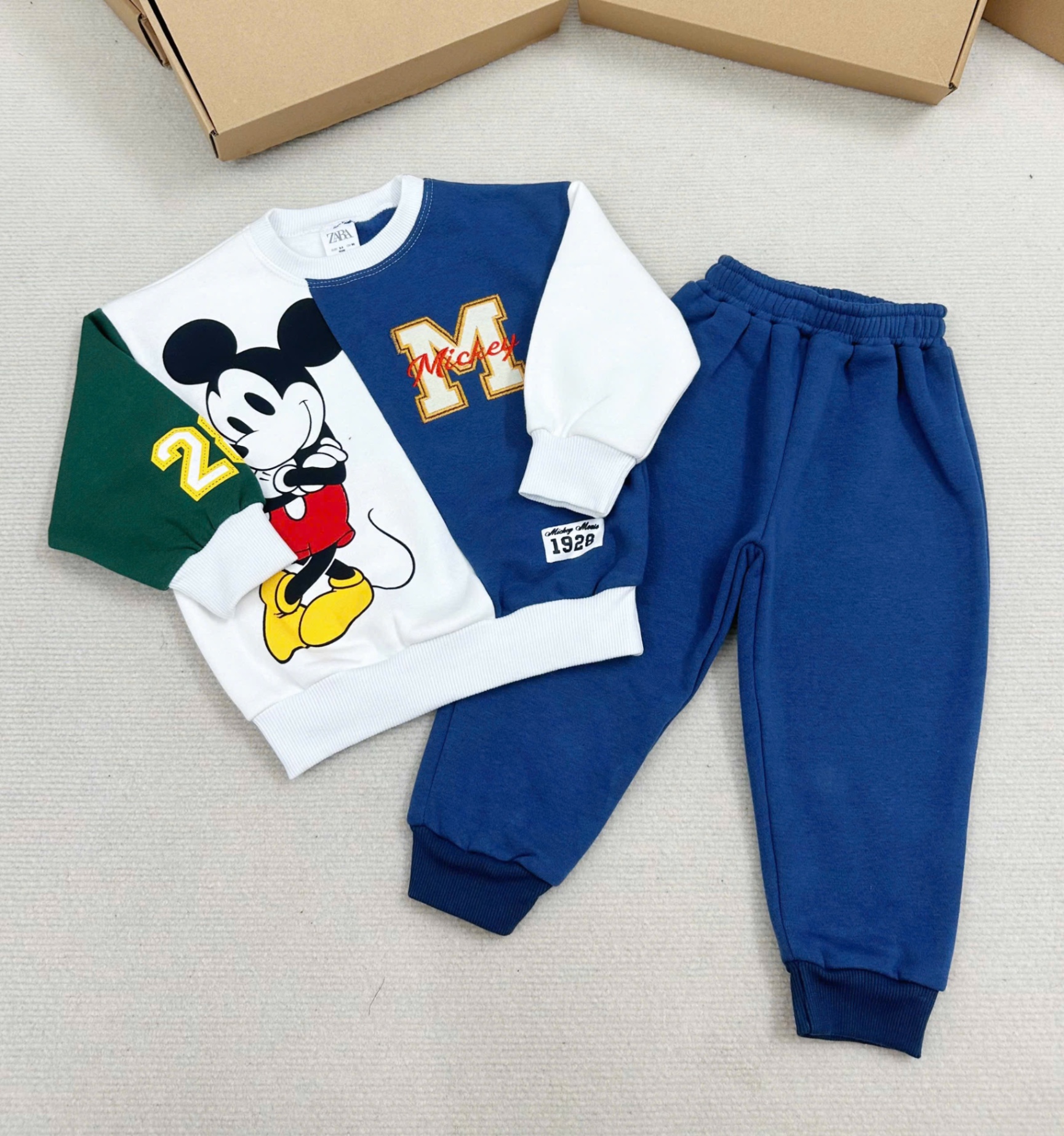 T239 - BỘ BÉ TRAI NỈ DƯ MICKEY CHỮ M PHỐI THAN TRẮNG