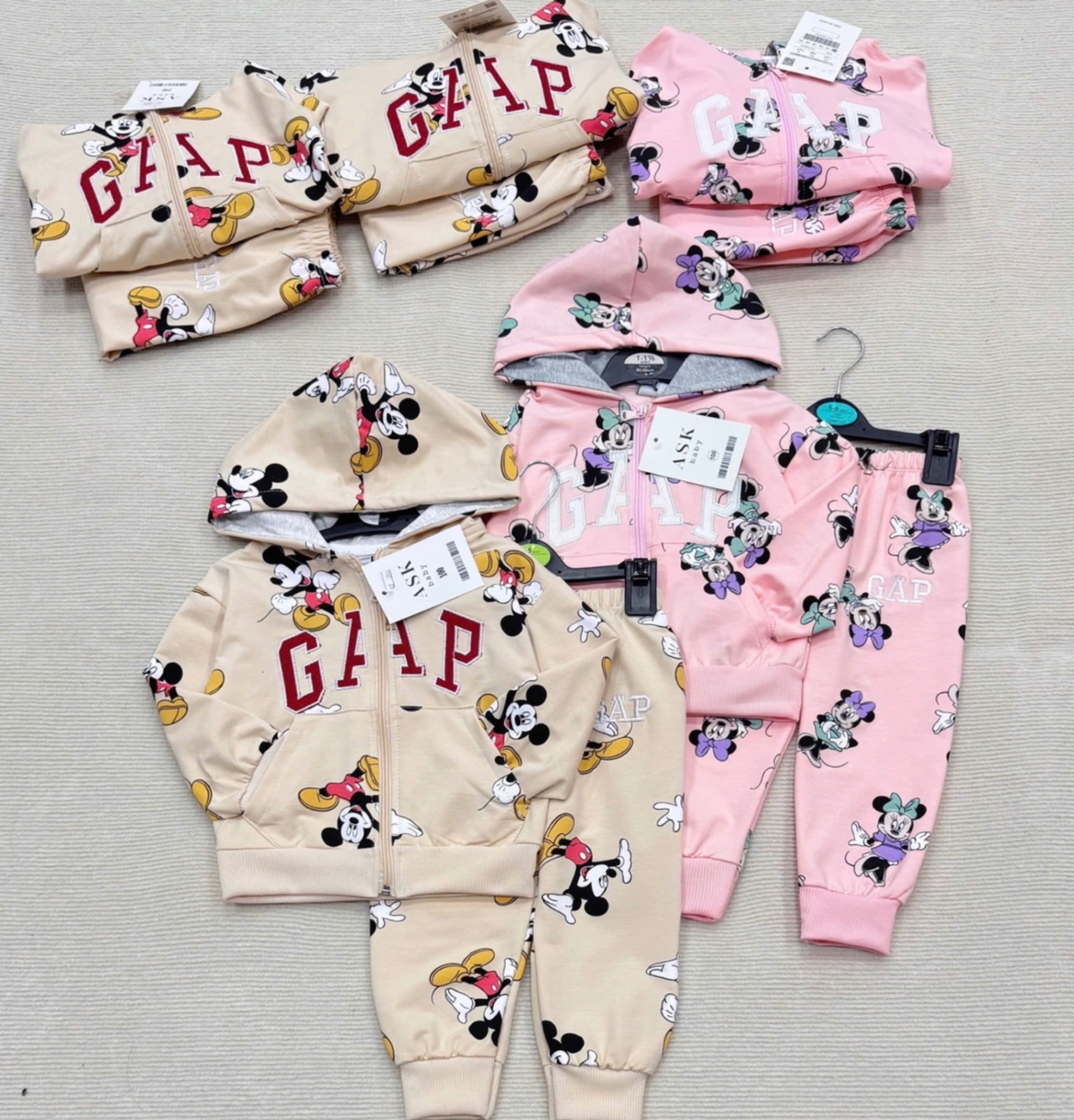 G273 - BỘ BÉ KHOÁ MŨ GAP MICKEY TRÀN