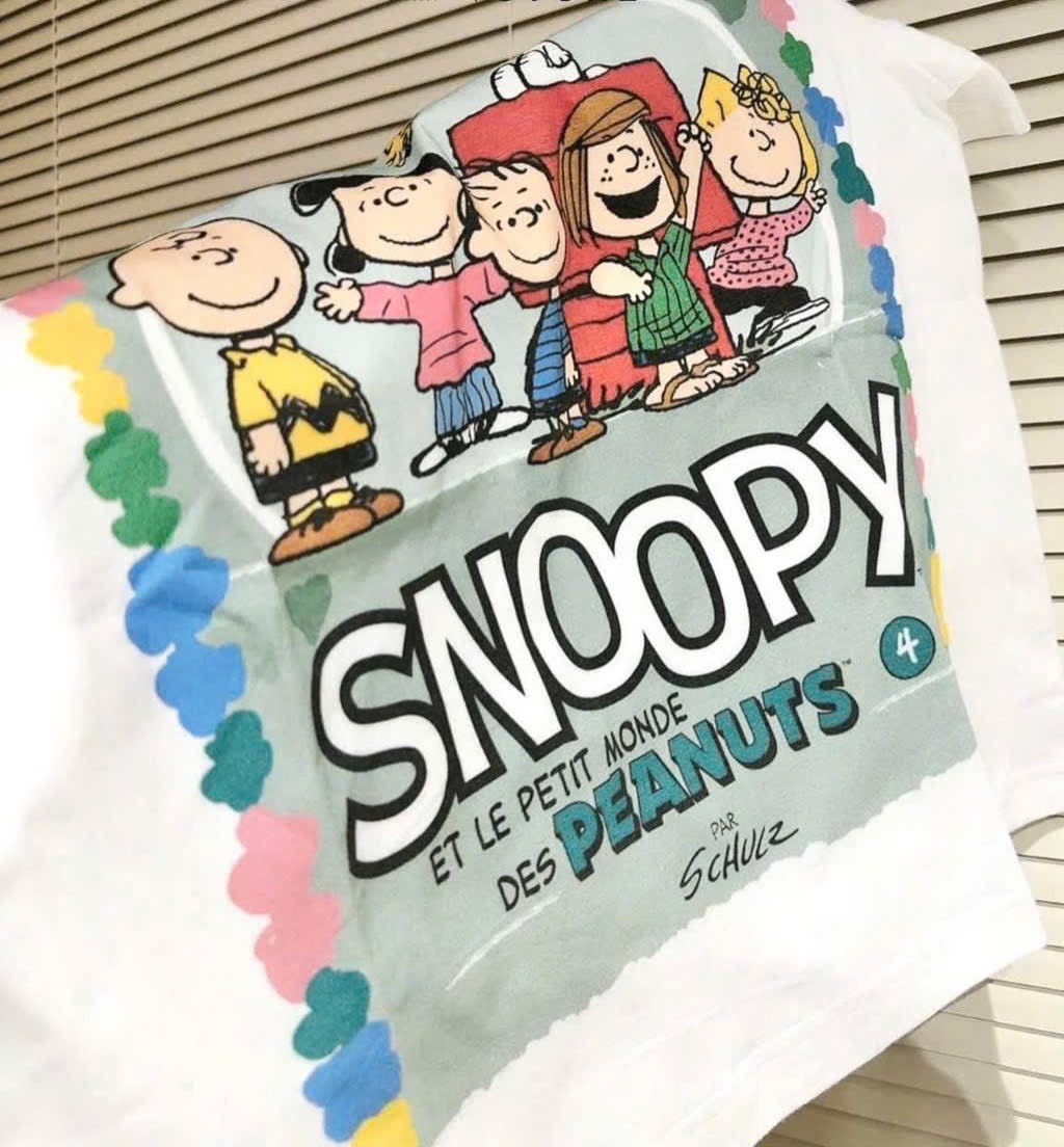 ANU037 - ÁO PHÔNG NỮ TRẮNG CHÓ SNOOPY PEANUTS