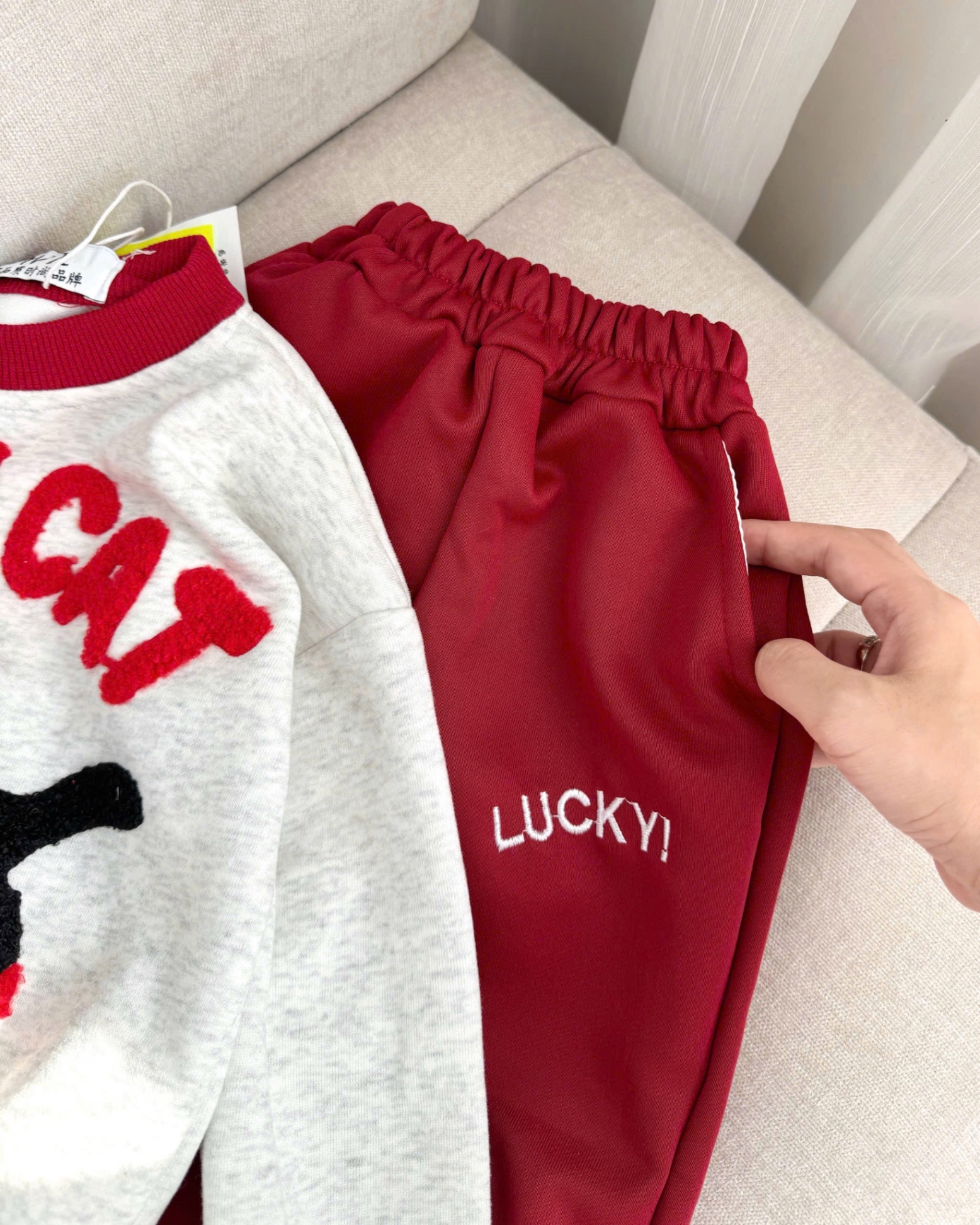 G307 - BỘ BÉ GÁI HAIDA GHI LUCKY CAT QUẦN ĐỎ