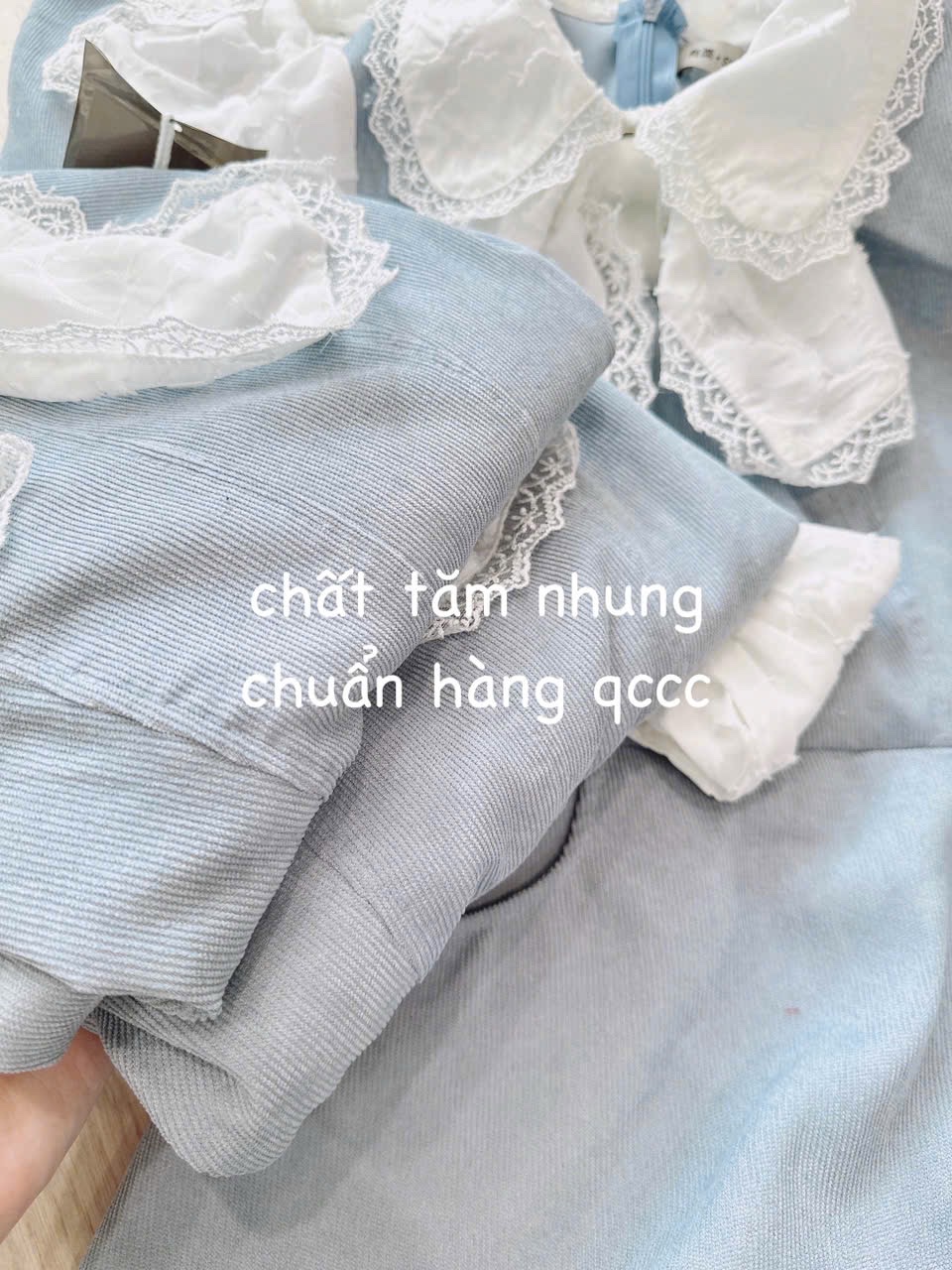 V432 - VÁY NHUNG XANH PHỐI CỔ REN TRẮNG