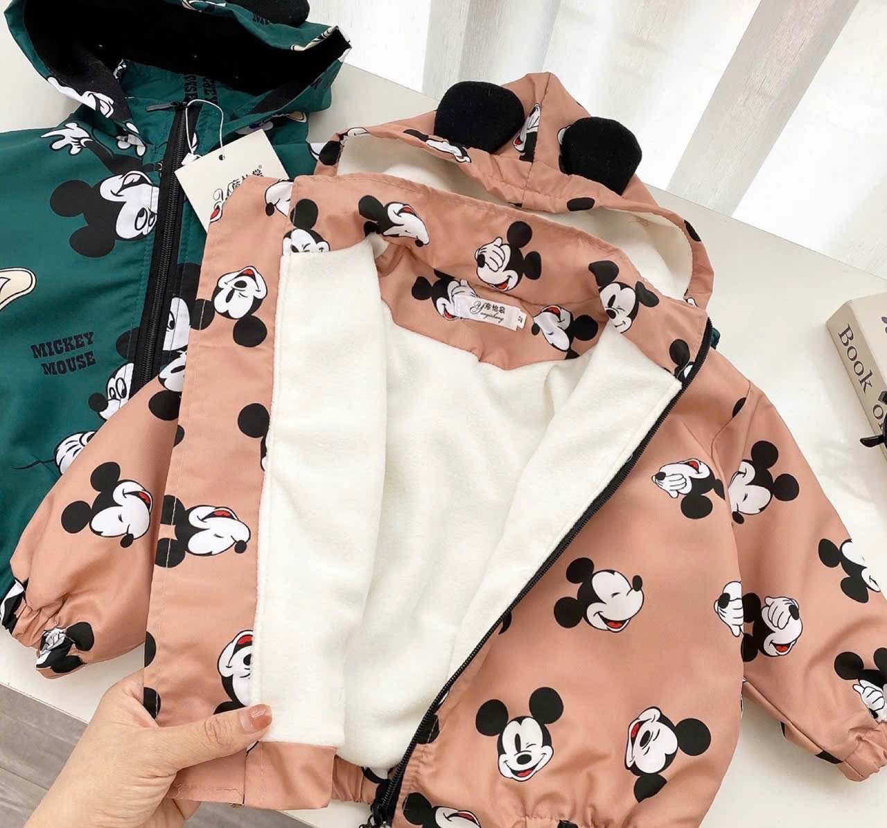 AB643 - ÁO KHOÁC BÉ MŨ LIỀN LÓT NỈ MICKEY