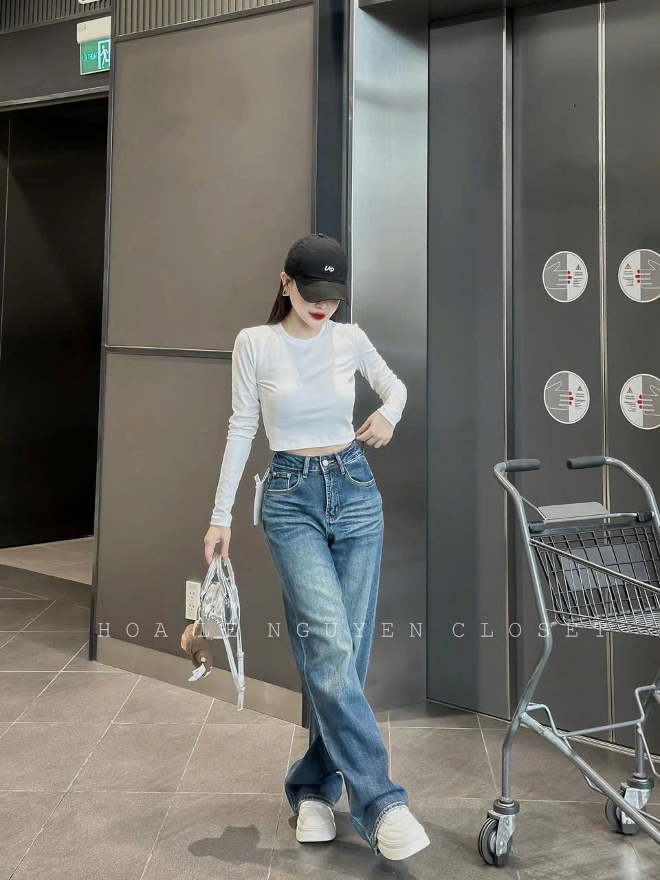 QNU543 - QUẦN JEANS SUÔNG XANH THÊU TÚI Y