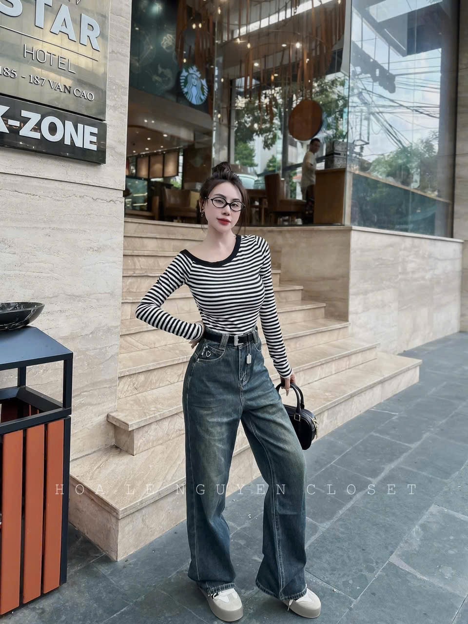 QNU542 - QUẦN JEANS SUÔNG XANH ĐEN THÊU :) M3987