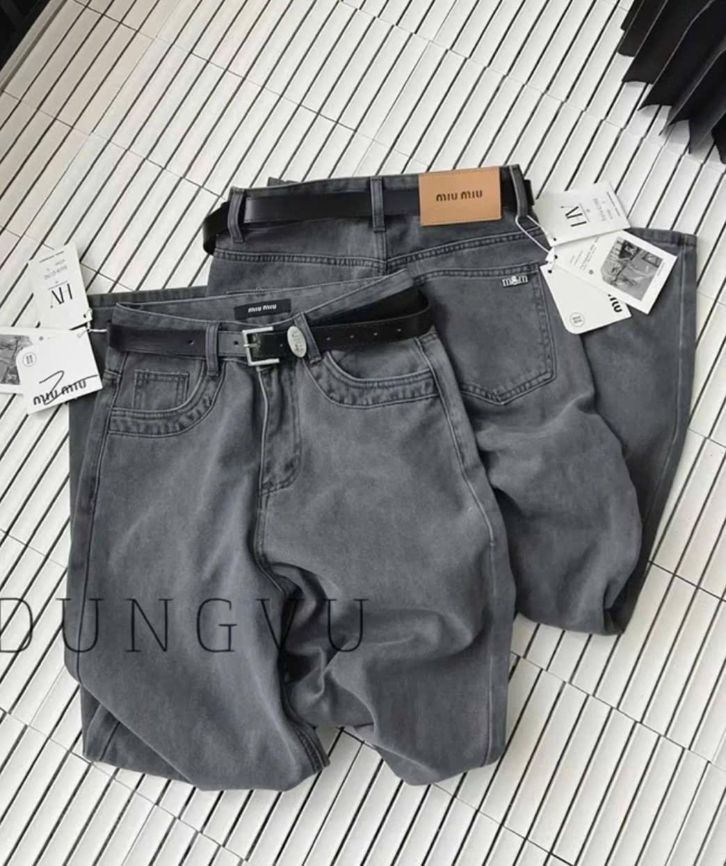 QNU545 - QUẦN JEANS SUÔNG MÀU KHÓI KÈM ĐAI