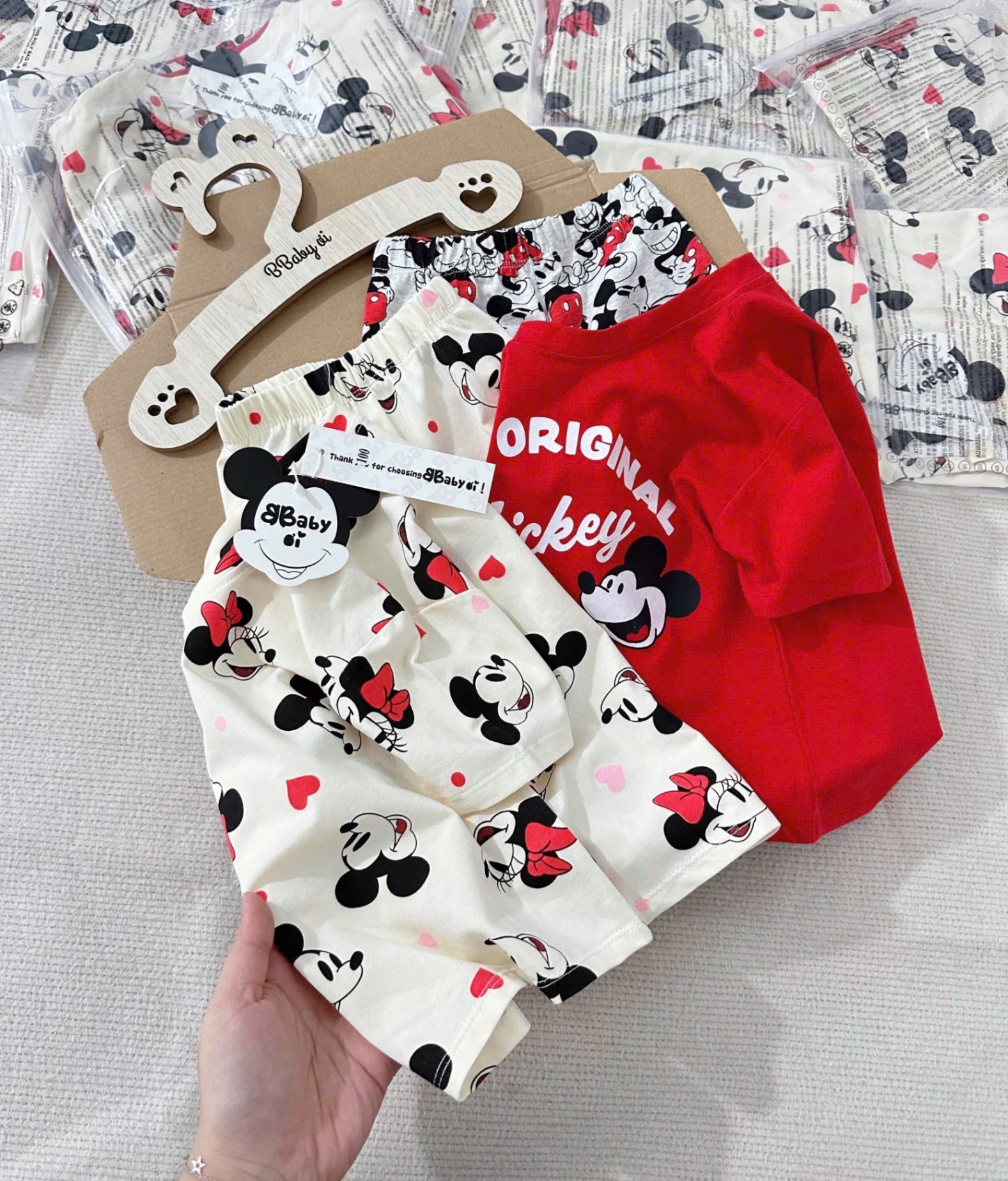 G406 - SET 2 BỘ BÉ GÁI ÁO CỘC MICKEY Original đỏ be