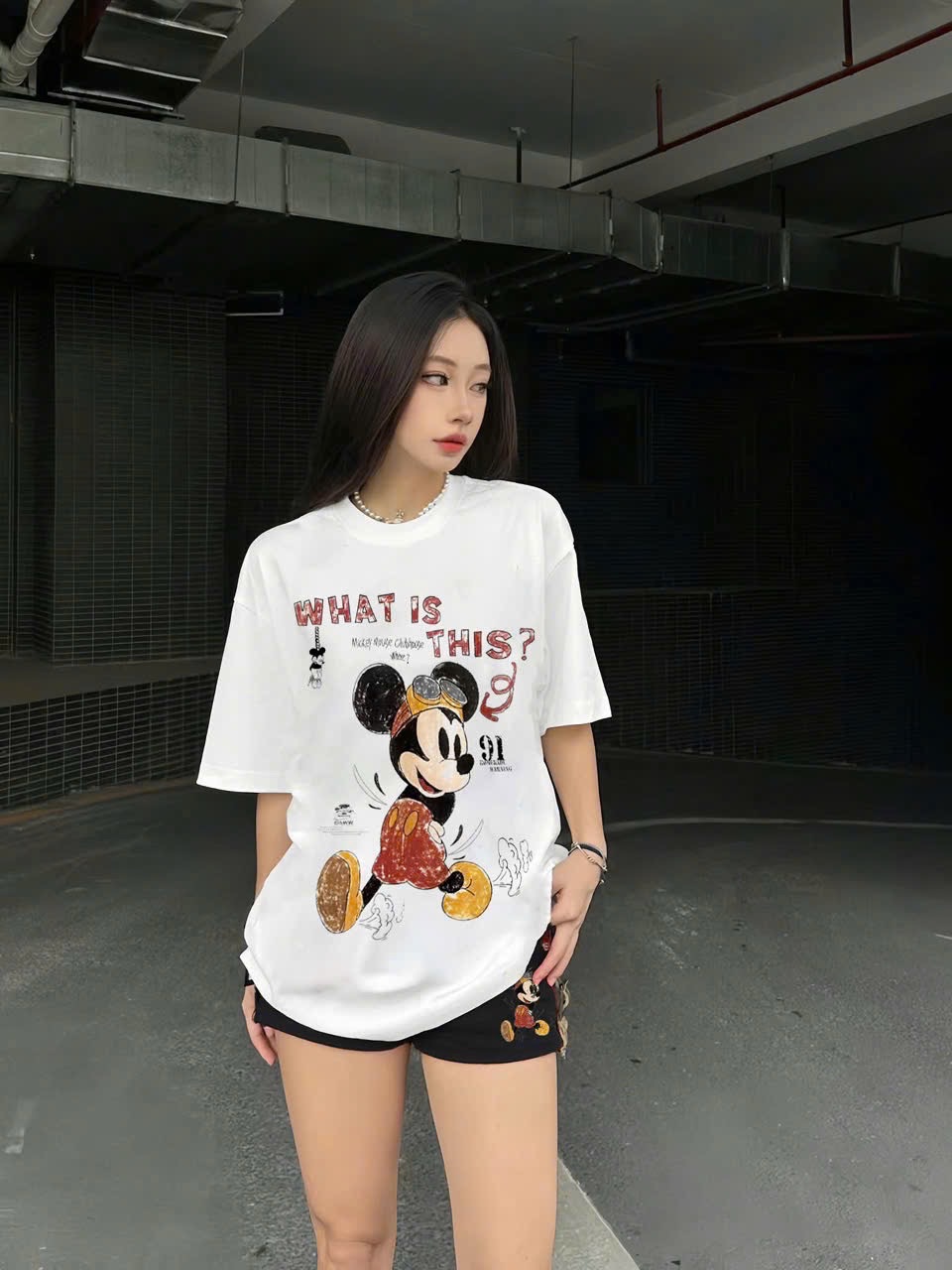 ANU161 - ÁO PHÔNG NỮ TRẮNG MICKEY WHAT IS THIS