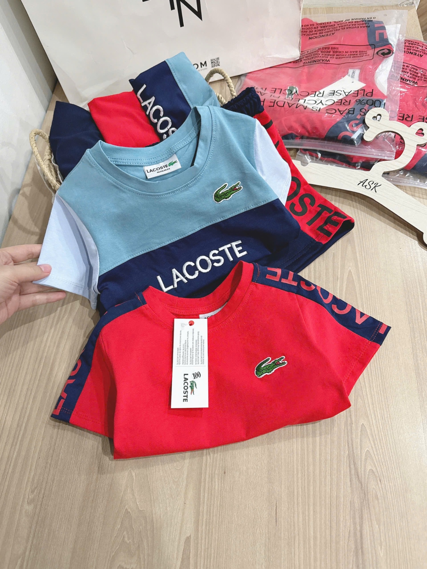 T456 - BỘ ĐÙI BÉ TRAI 3CT ÁO XANH ĐỎ LASCOTE