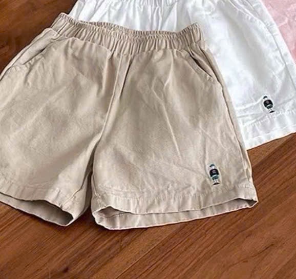 QB290 - SET 3 QUẦN ĐÙI BÉ TRAI KAKI THÊU GẤU đen be trắng