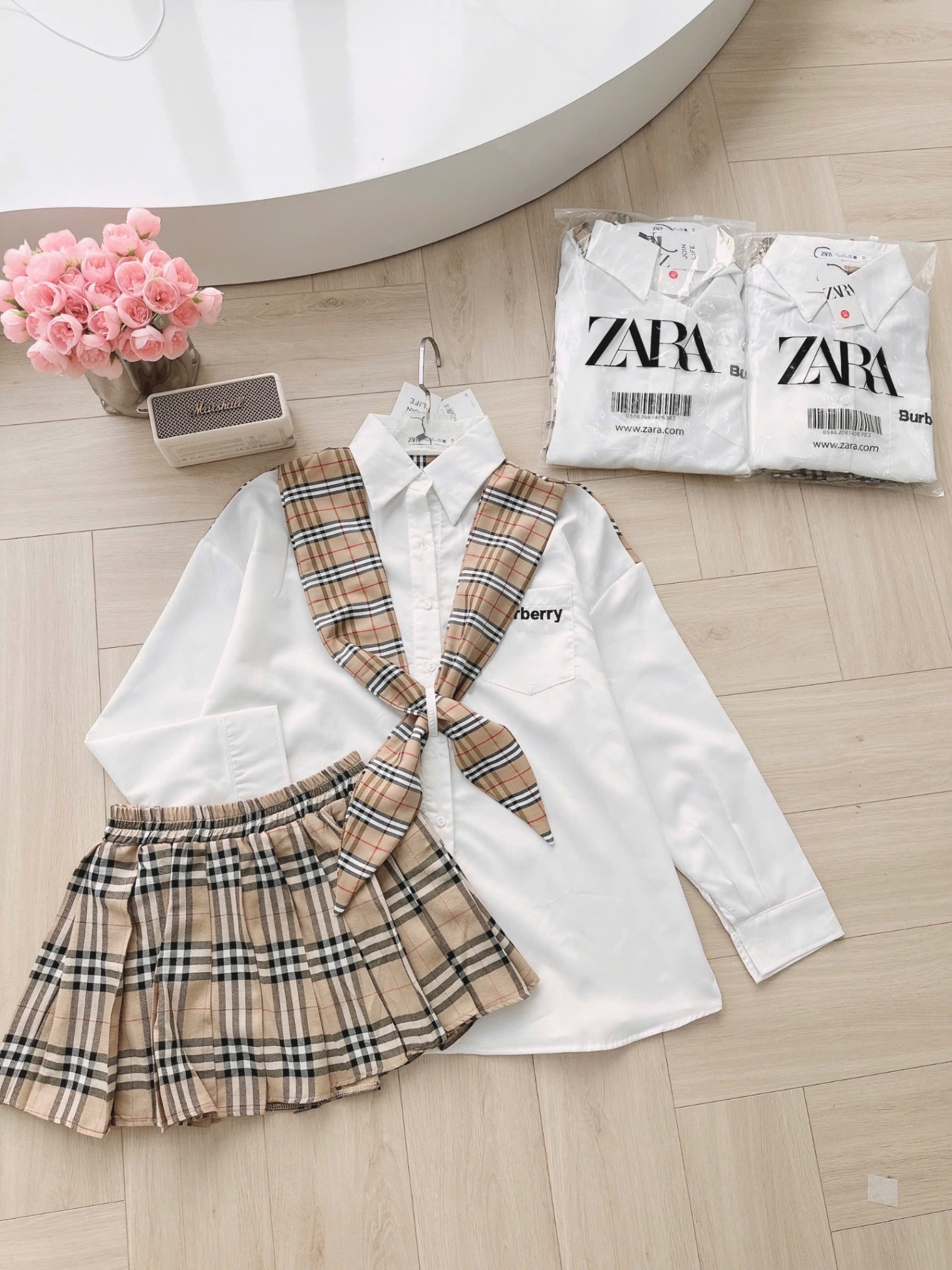 S883 - SET NỮ ÁO TRẮNG KHĂN BBR MIX CVAY XẾP