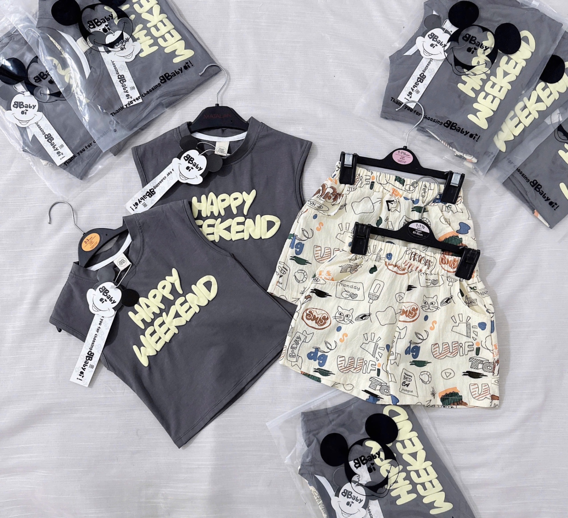 T527 - BỘ ĐÙI BÉ TRAI BA LỖ ÁO XÁM HAPPY