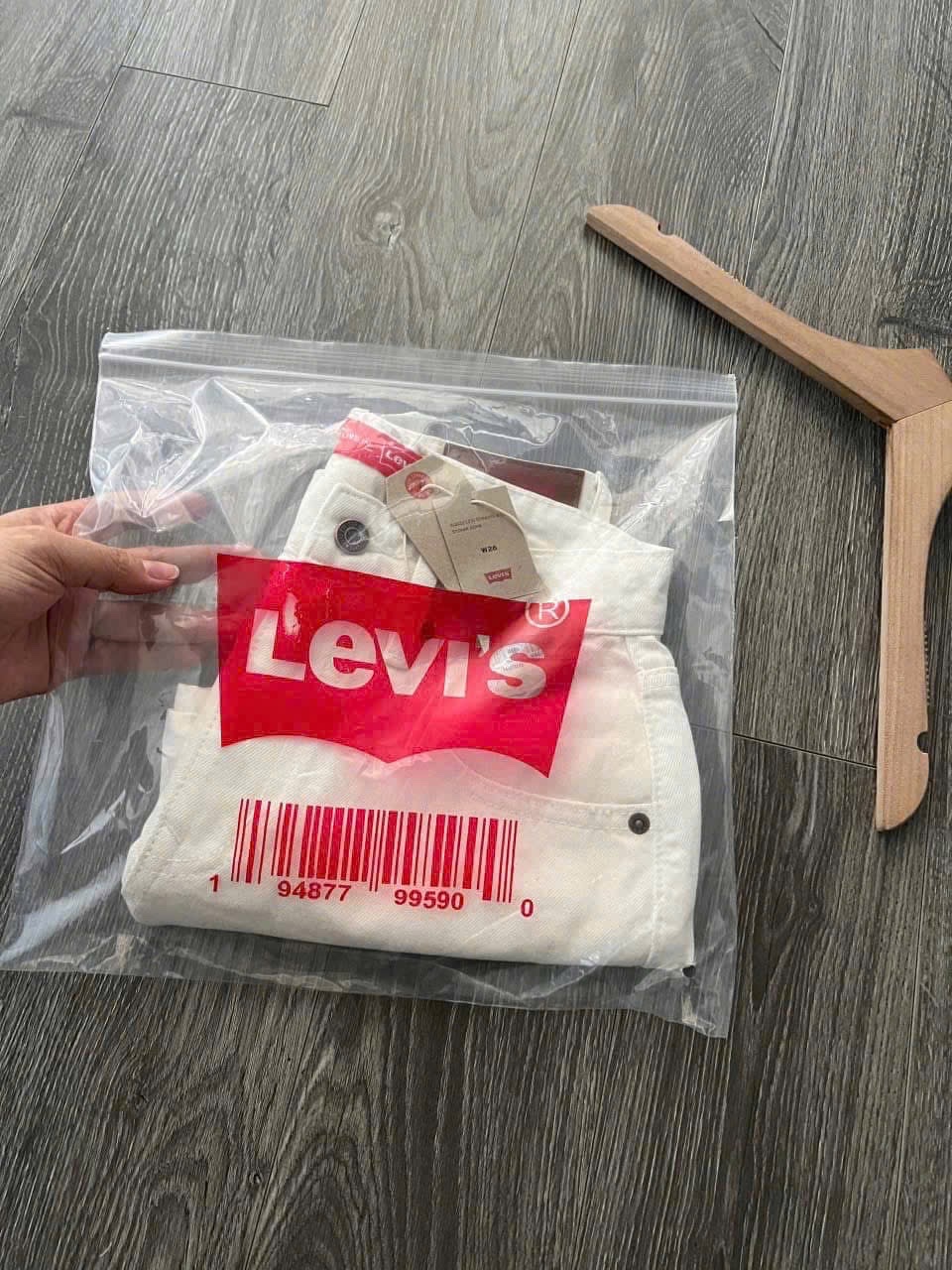 QNU576 - QUẦN SHORT JEANS TRẮNG LEVIS XUẤT DƯ
