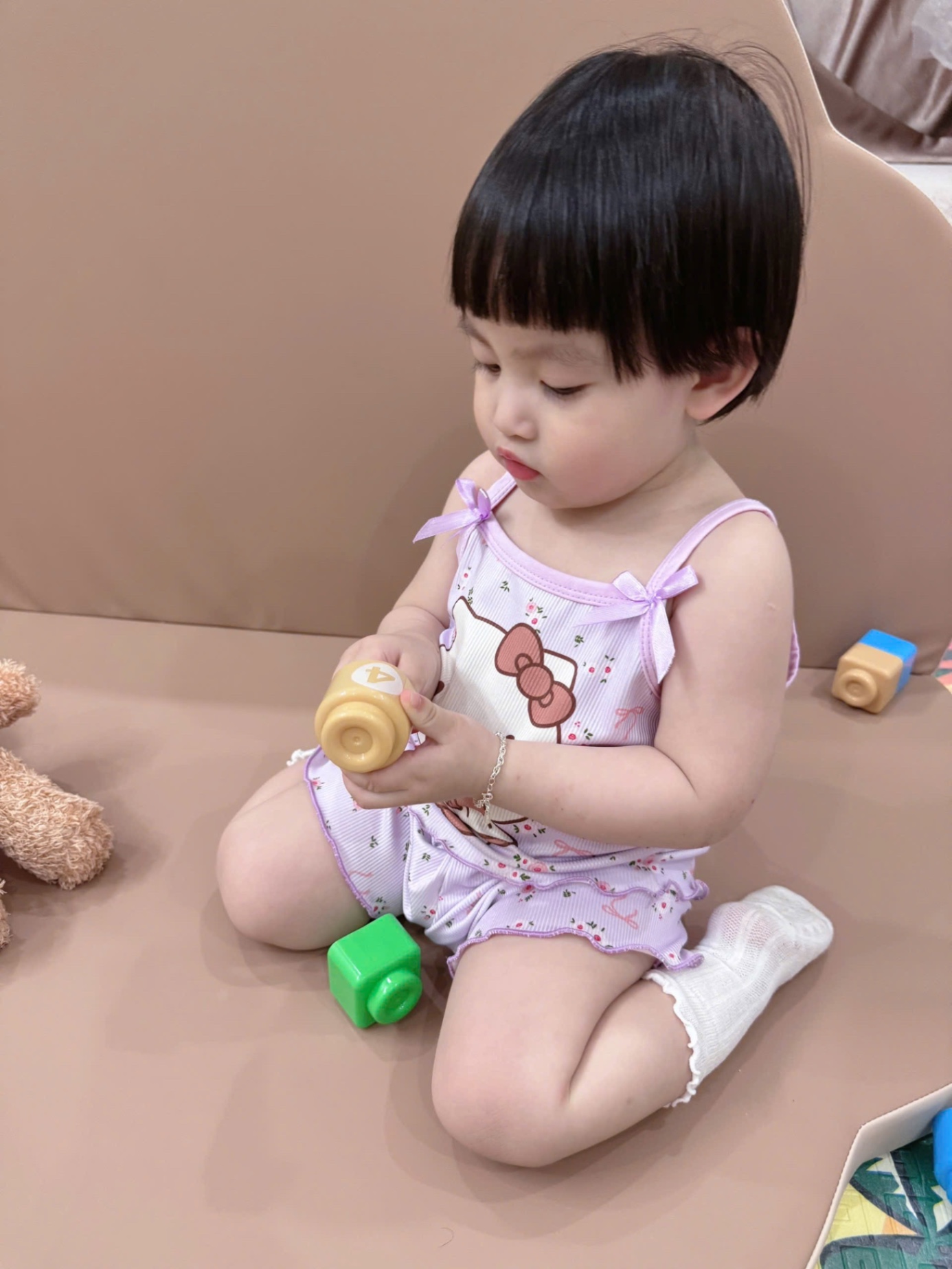 G545 - SET 3 BỘ ĐÙI BÉ GÁI 2S KITTY tím hồng be