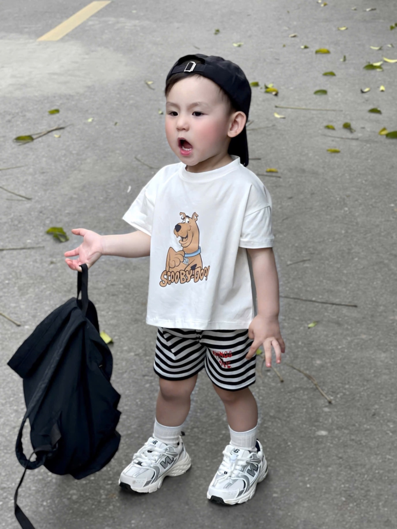 T575 - BỘ ĐÙI BÉ TRAI TRẮNG CHÓ SCOOPY DOO QUẦN KẺ
