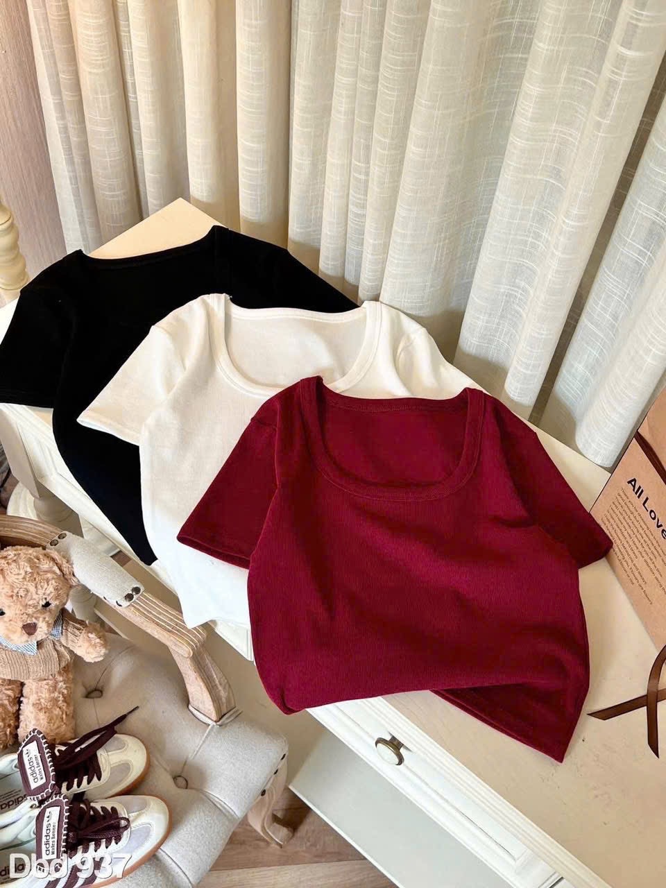 ANU189 - SET 3 ÁO ZIP NỮ CỔ U đen đỏ trắng