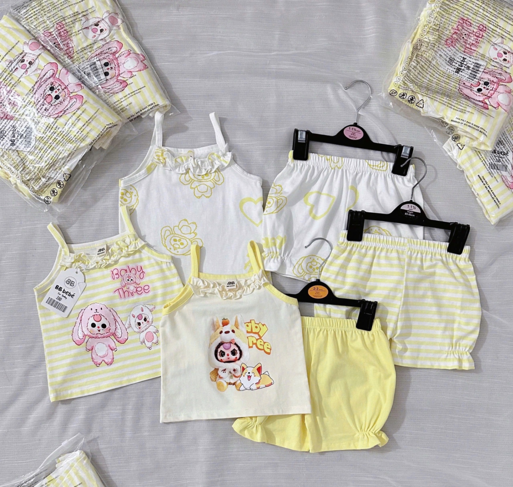 G538 - SET 3 BỘ ĐÙI BÉ GÁI 2S CỔ BÈO BABY3 VÀNG