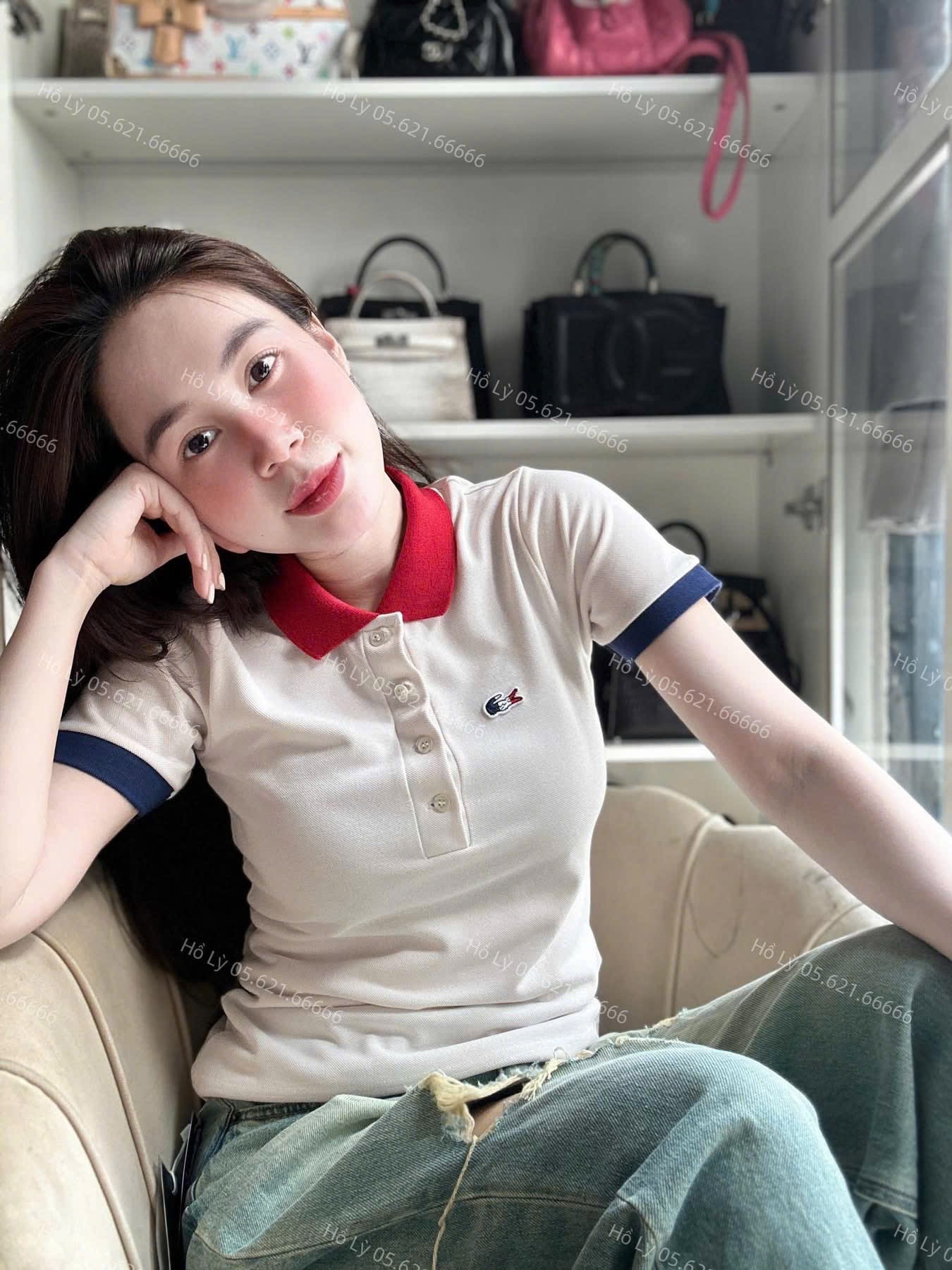 ANU188 - ÁO POLO NỮ TRẮNG LASCOTE CỔ ĐỎ