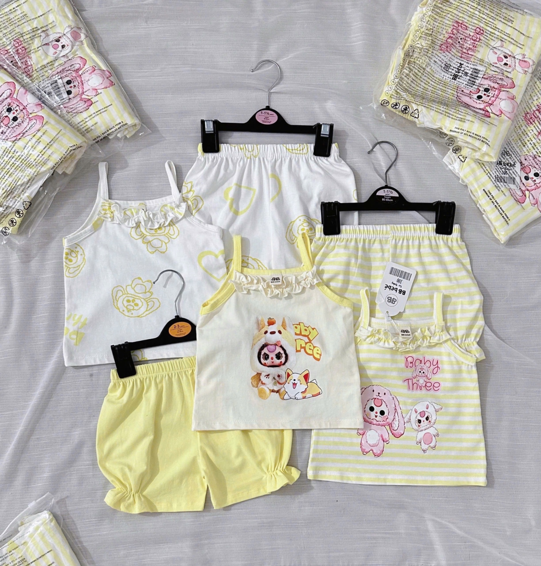 G538 - SET 3 BỘ ĐÙI BÉ GÁI 2S CỔ BÈO BABY3 VÀNG