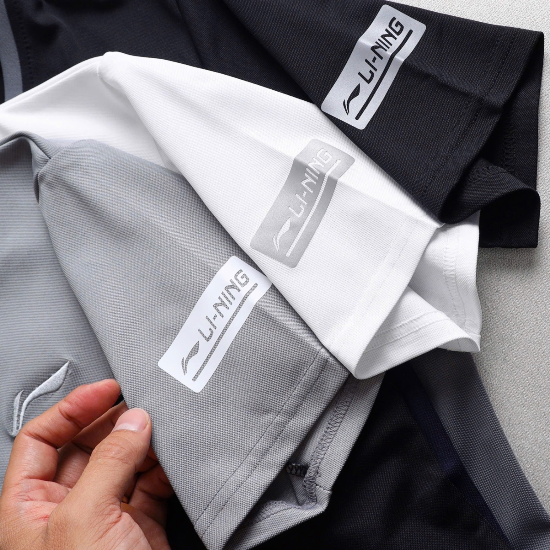 B267 - BỘ ĐÙI NAM LINING CỔ TRÒN PHỐI NGANG