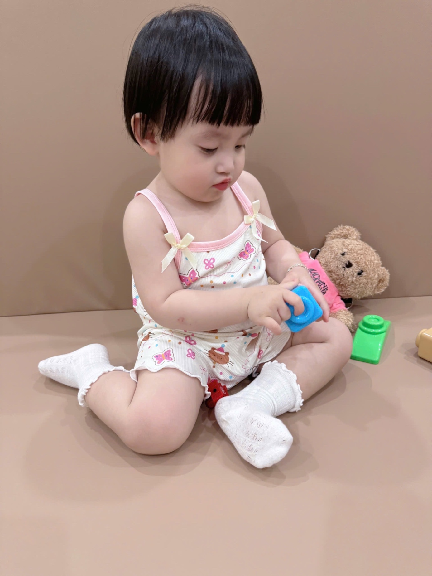 G545 - SET 3 BỘ ĐÙI BÉ GÁI 2S KITTY tím hồng be