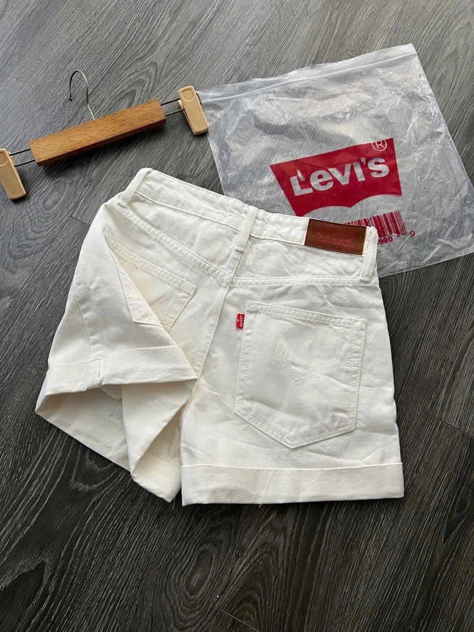 QNU576 - QUẦN SHORT JEANS TRẮNG LEVIS XUẤT DƯ