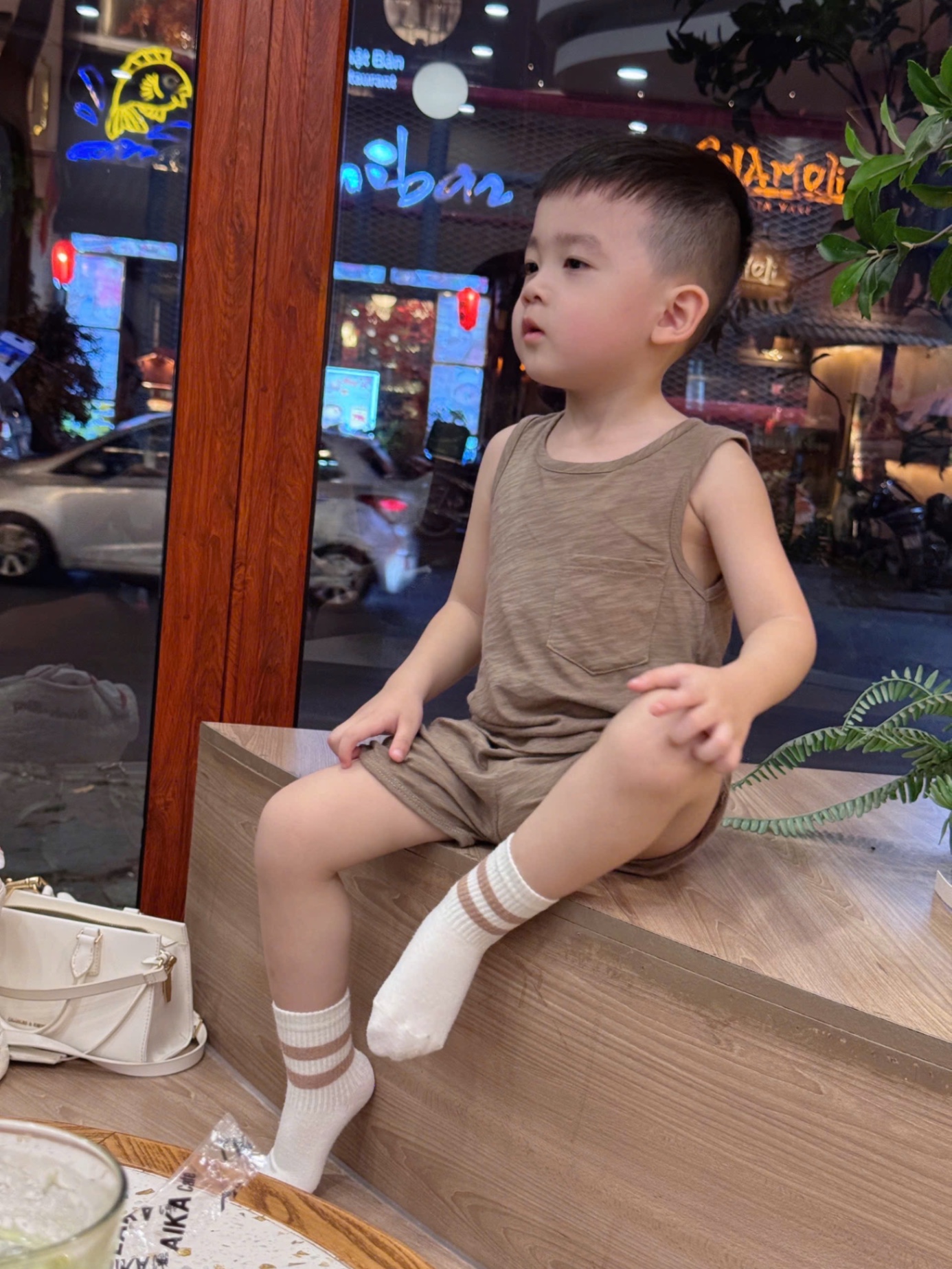 T565 - SET 4 BỘ ĐÙI BÉ TRAI BA LỖ XƯỢC kẻ nâu xám xanh
