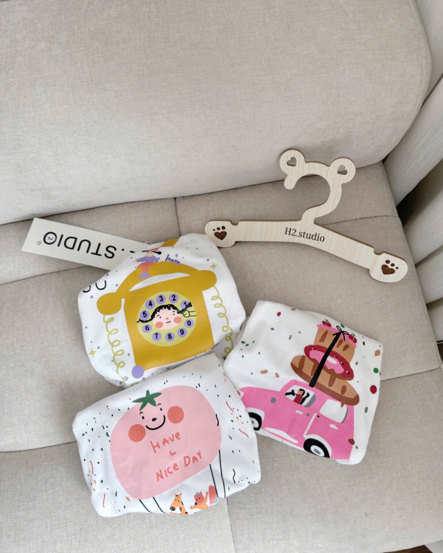 AB706 - SET 3 ÁO BÉ GÁI CỘC TRẮNG CỔ VIỀN miss you