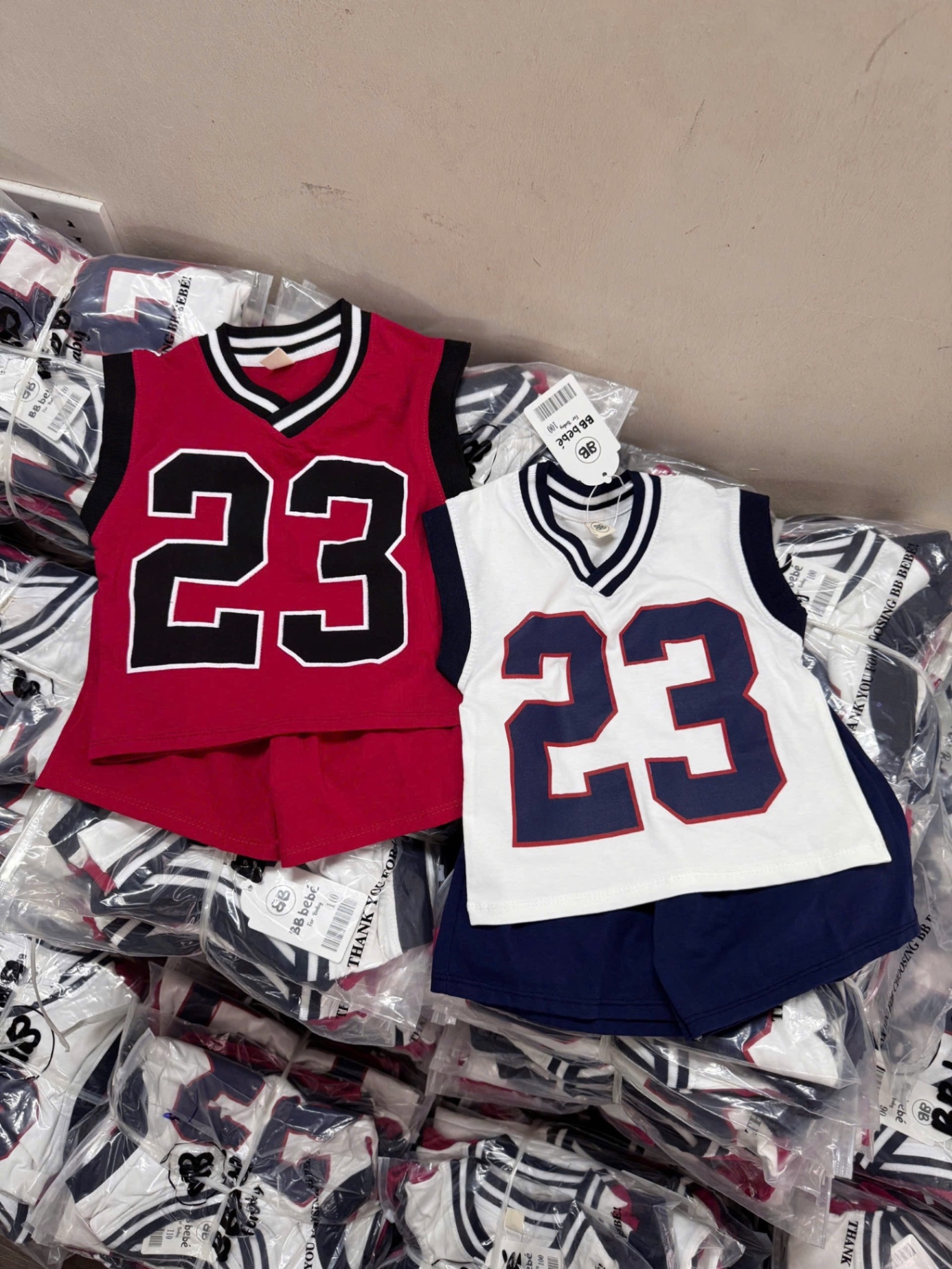 T576 - SET 2 BỘ ĐÙI BÉ TRAI COTTON SỐ 23 CỔ VIỀN đỏ trắng