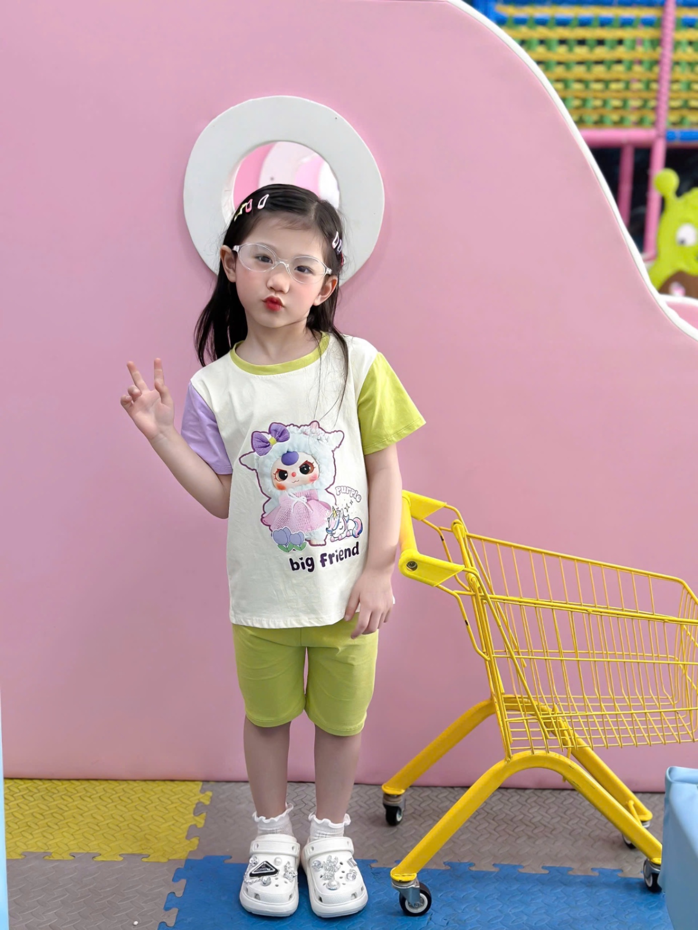 G533 - SET 2 BỘ ĐÙI BÉ GÁI BABY3 big friend BE PHỐI TAY