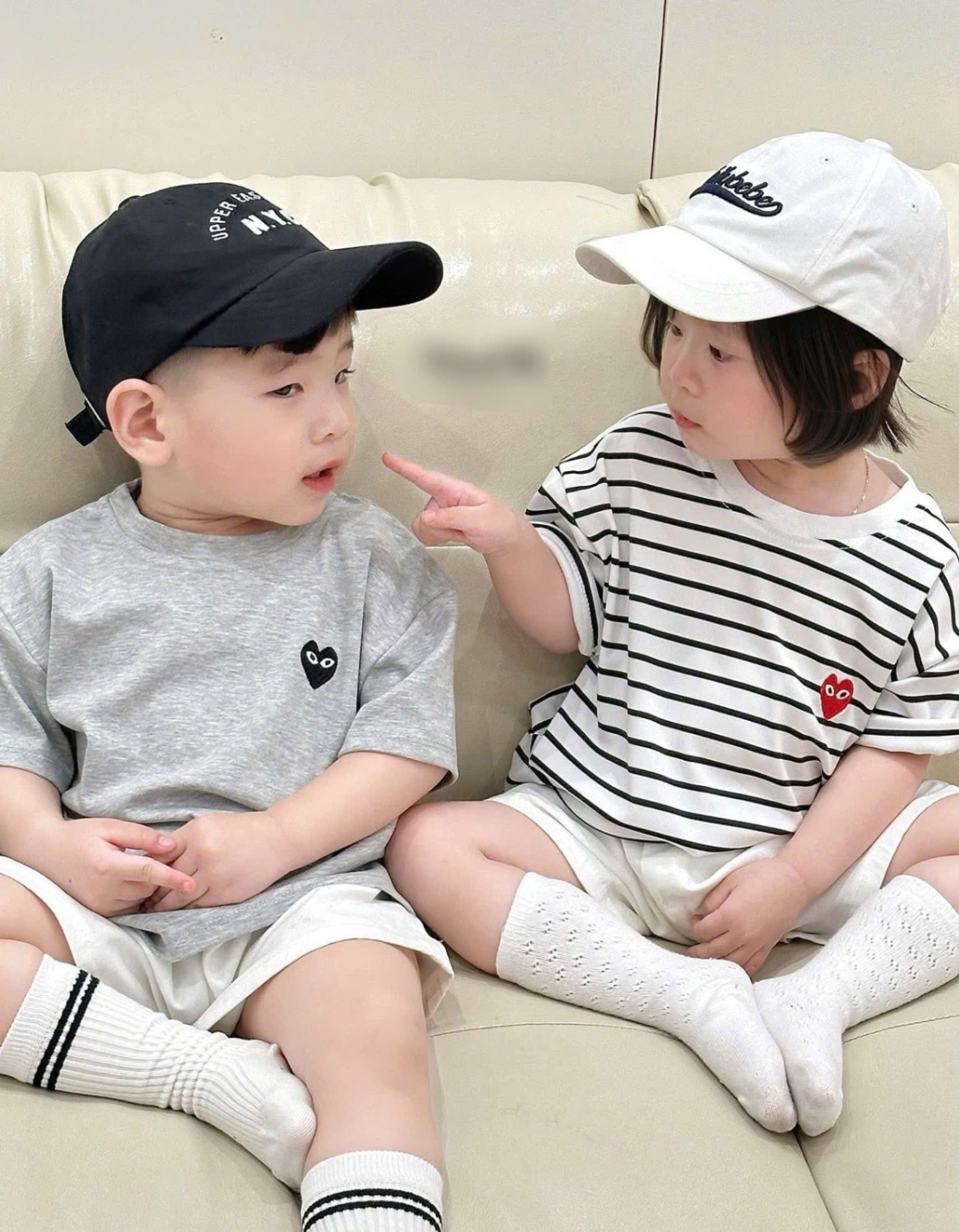 AB703 - SET 3 ÁO BÉ TRAI THÊU TIM ghi kẻ trắng