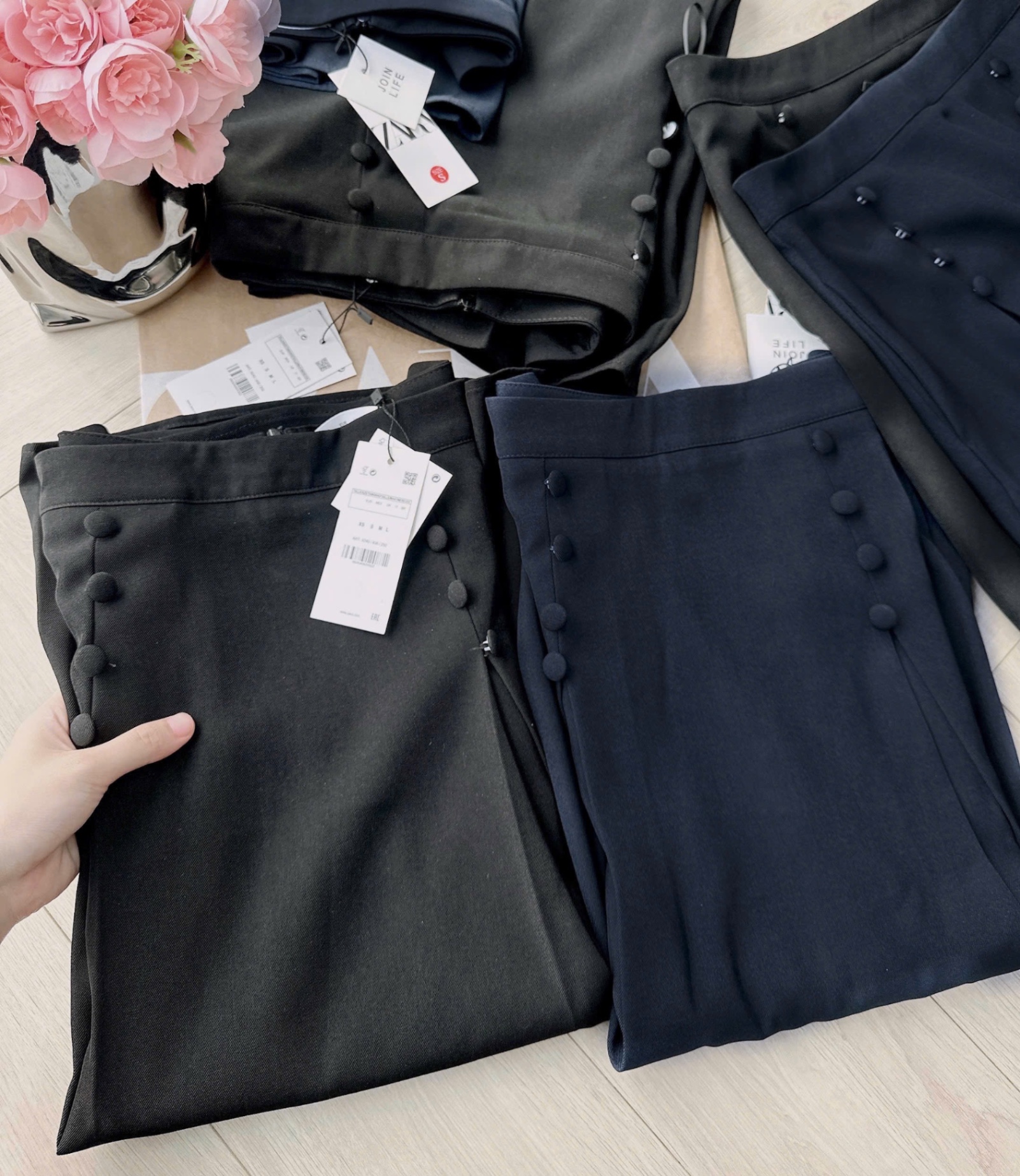 CV160 - CHÂN VÁY XOÈ XẾP LI CÚC BỌC