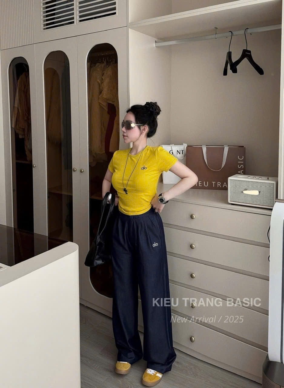 S910 - SET ÁO ZIP VÀNG alo QUẦN JEANS GIẤY SUÔNG