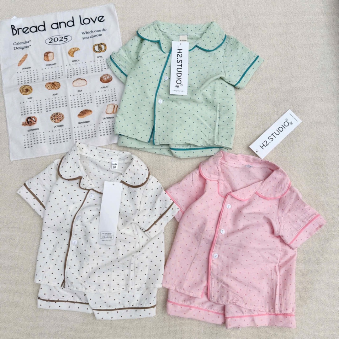 G556 - BỘ PYJAMA BÉ TRAI GÁI CHẤM BI VIỀN