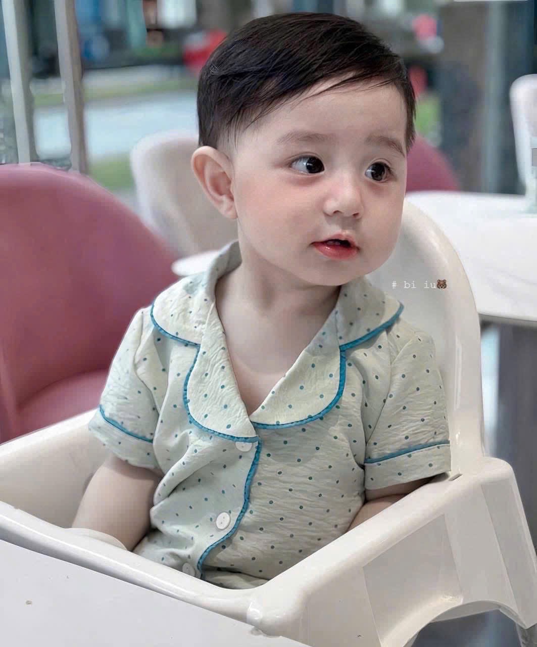 G556 - BỘ PYJAMA BÉ TRAI GÁI CHẤM BI VIỀN