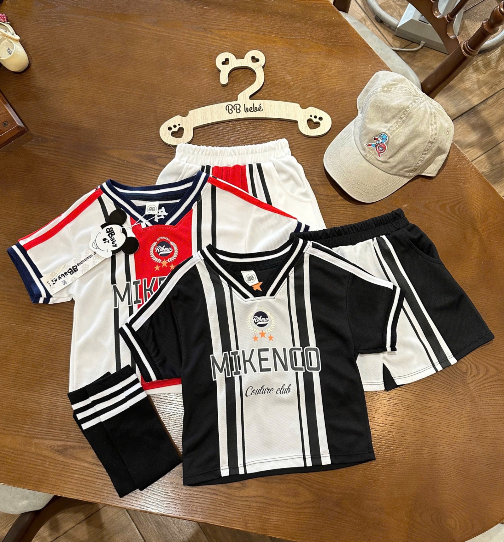 T597 - SET 2 BỘ ĐÙI BÉ TRAI THỂ THAO đen đỏ MIKENCO