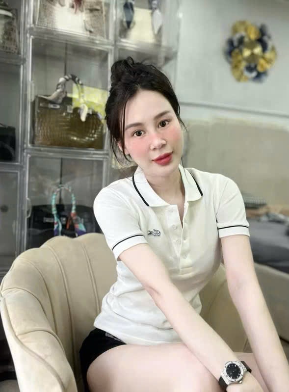 ANU201 - ÁO POLO NỮ TRẮNG LASCOTE CỔ VIỀN ĐEN