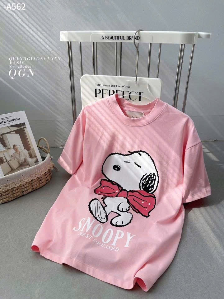 ANU205 - ÁO PHÔNG NỮ HỒNG CHÓ SNOOPY NƠ