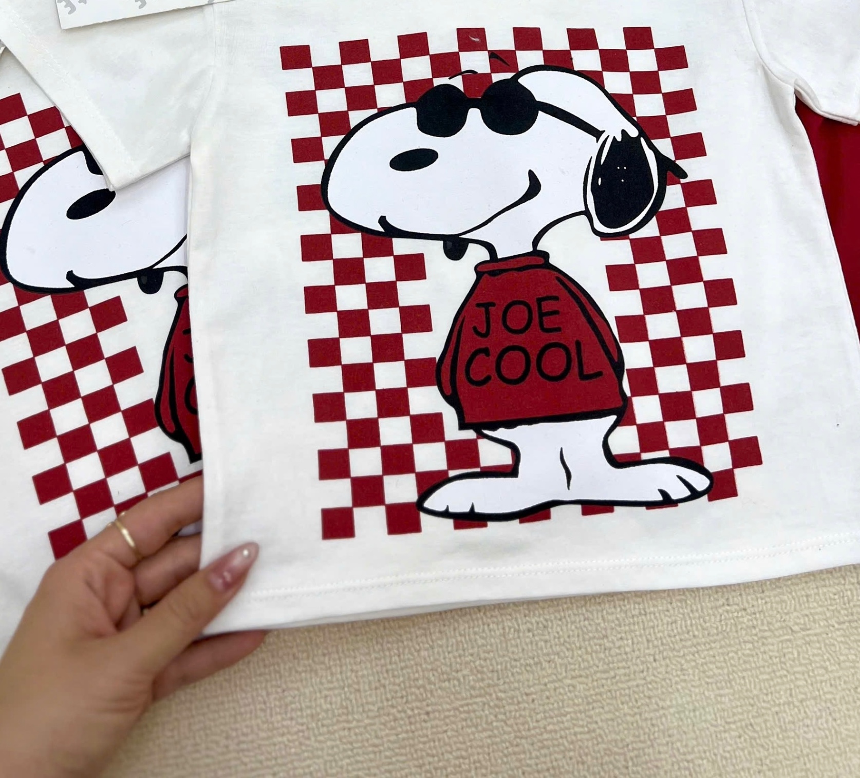 T609 - BỘ ĐÙI BÉ TRAI ÁO TRẮNG CHÓ JOE COOL QUẦN ĐỎ