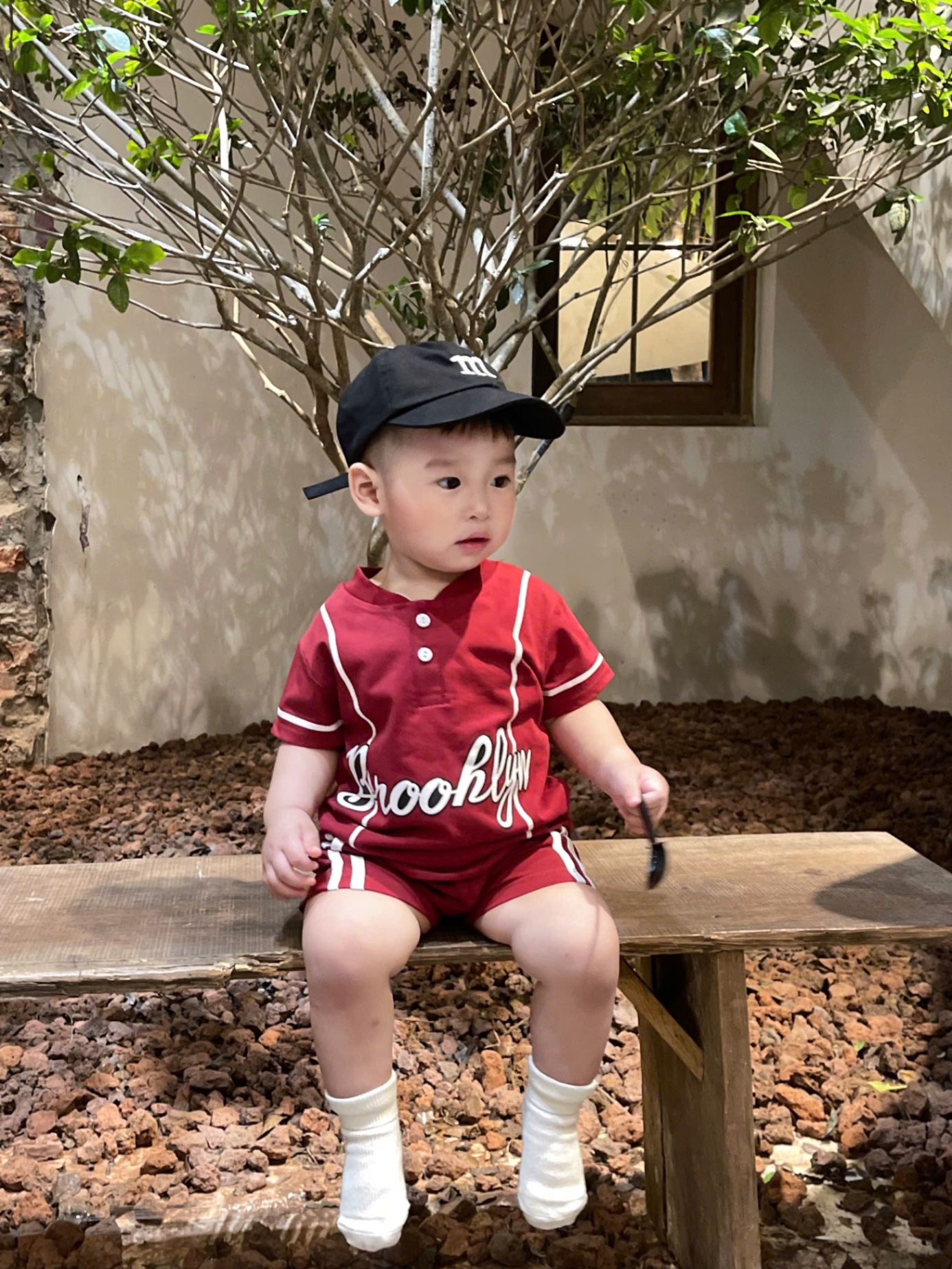 T632 - BỘ ĐÙI BÉ TRAI CỔ CÚC ĐỎ ĐÔ Brooklyn