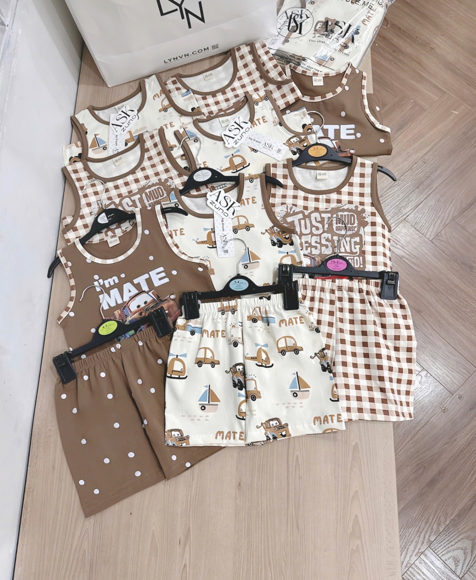 T627 - SET 3 BỘ ĐÙI BÉ TRAI BA LỖ OTO nâu be