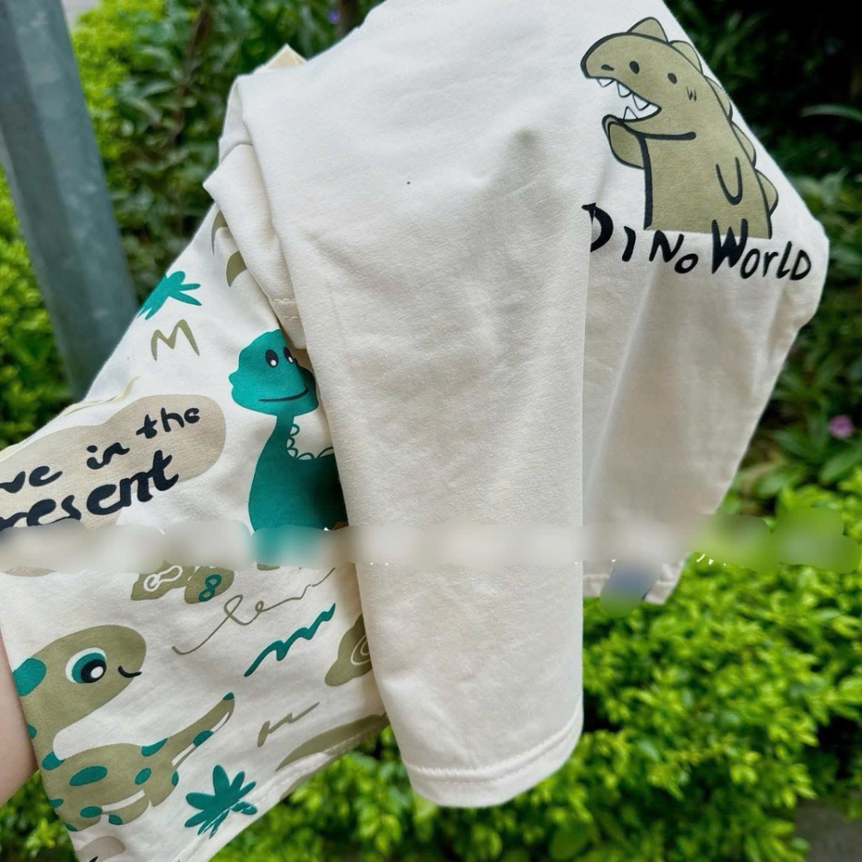 T621 - BỘ ĐÙI BÉ TRAI 2 ÁO 1 QUẦN KHỦNG LONG Dino World