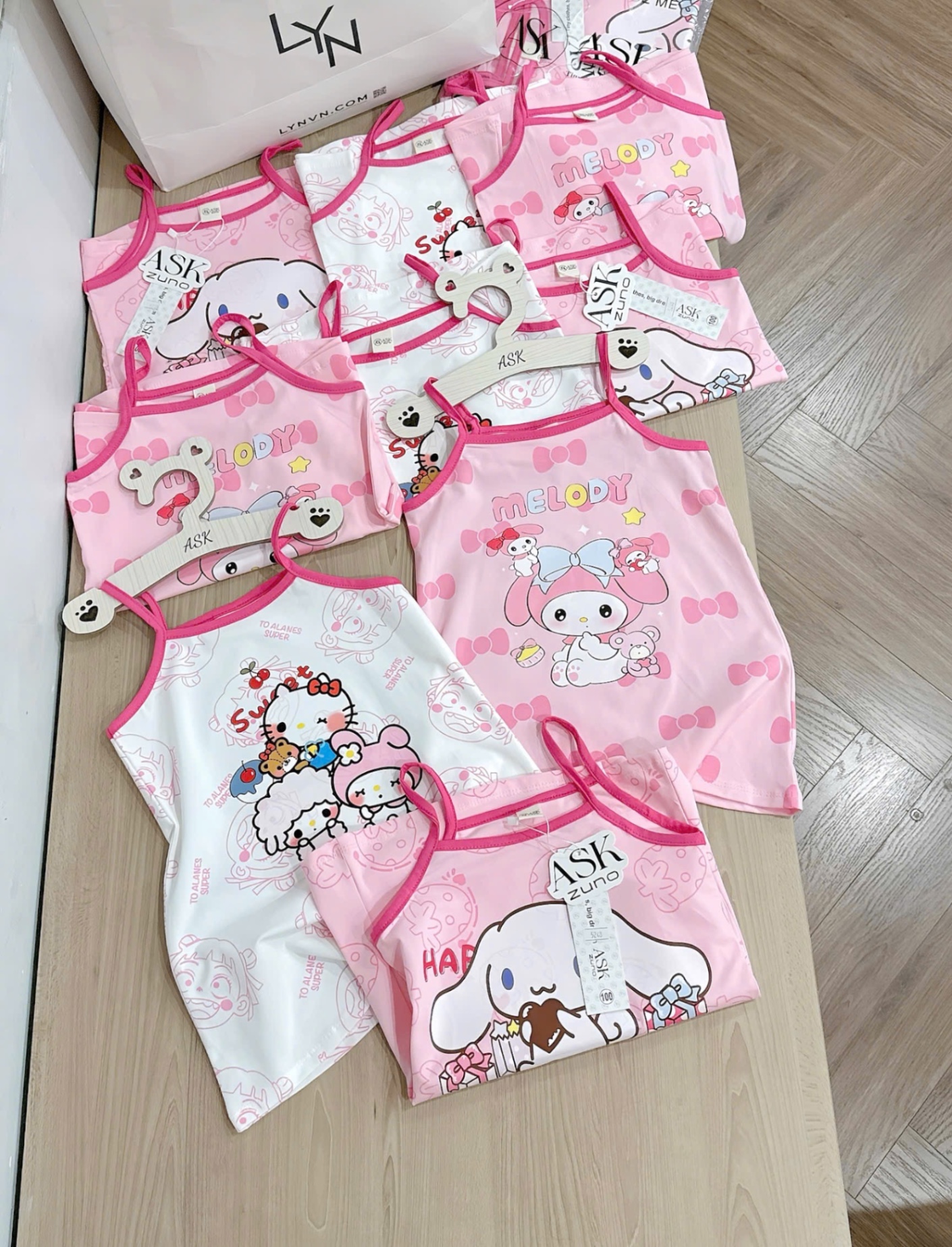 VB531 - SET 3 VÁY BÉ GÁI 2S HỒNG THỎ MELODY