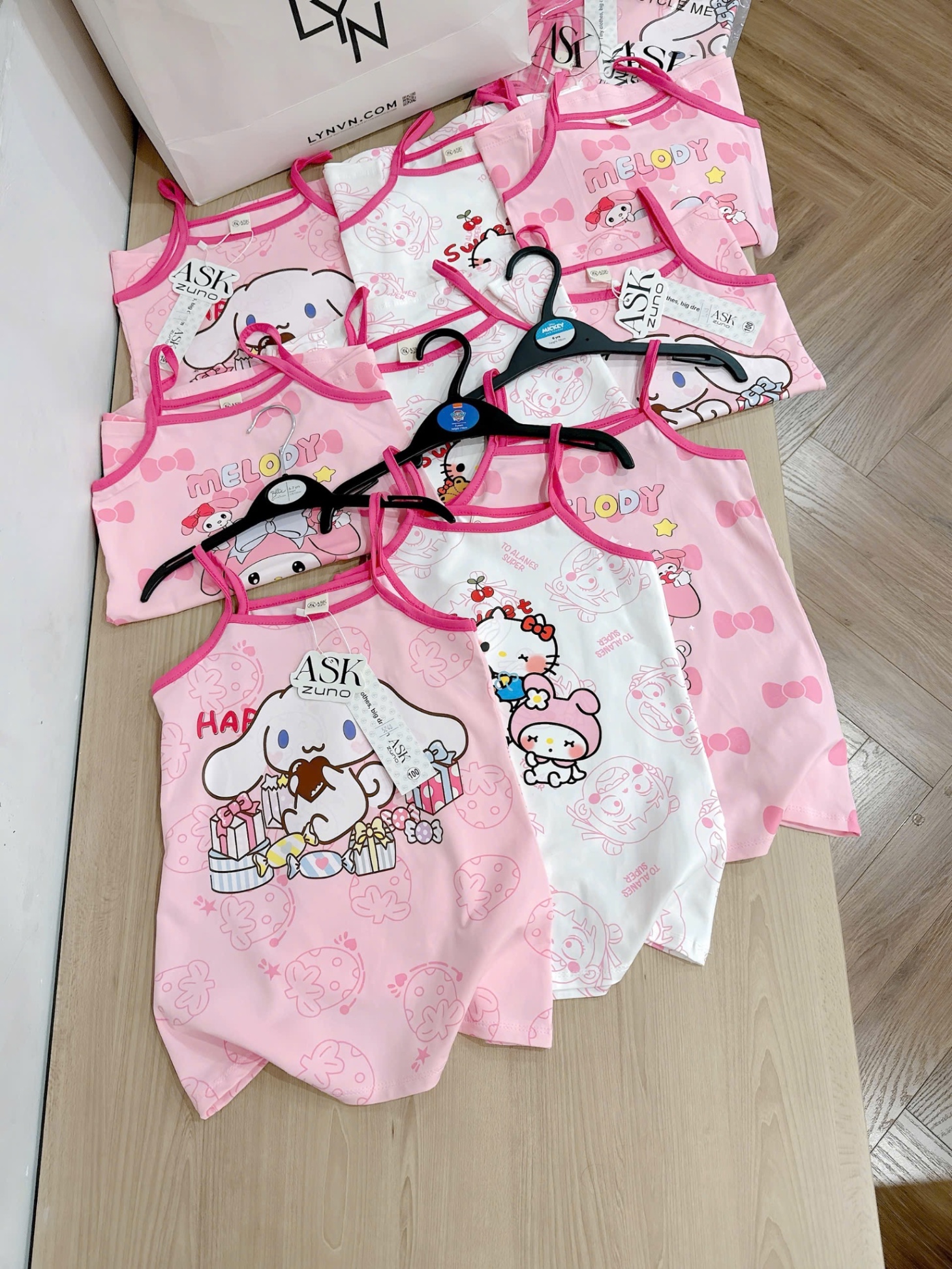 VB531 - SET 3 VÁY BÉ GÁI 2S HỒNG THỎ MELODY
