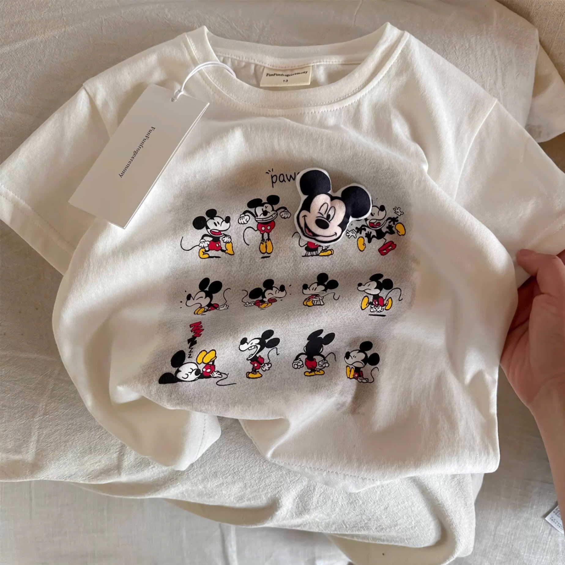T626 - BỘ ĐÙI BÉ TRAI ÁO TRẮNG MICKEY QUẦN BÒ